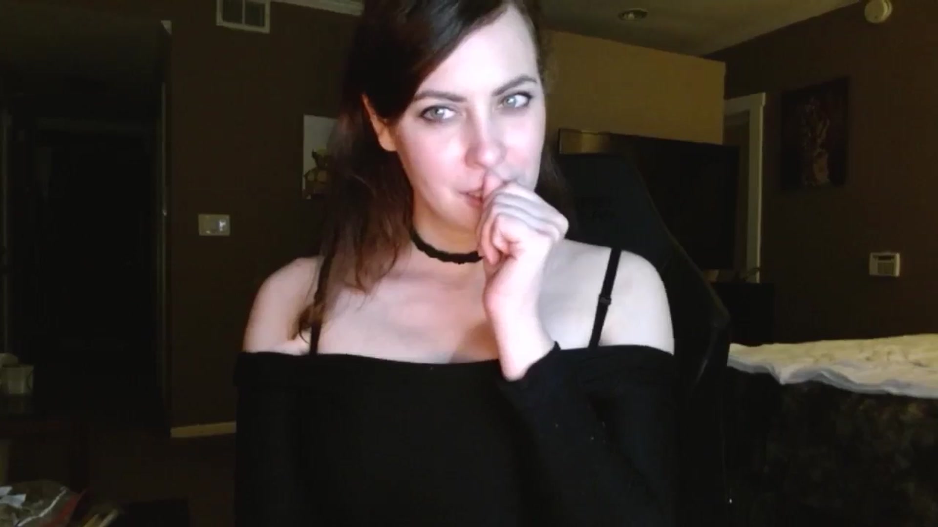 Gallery image thumbnail from Google_'s myfreecams stream on, 05/29/2024, 04:13 image 19 of 20