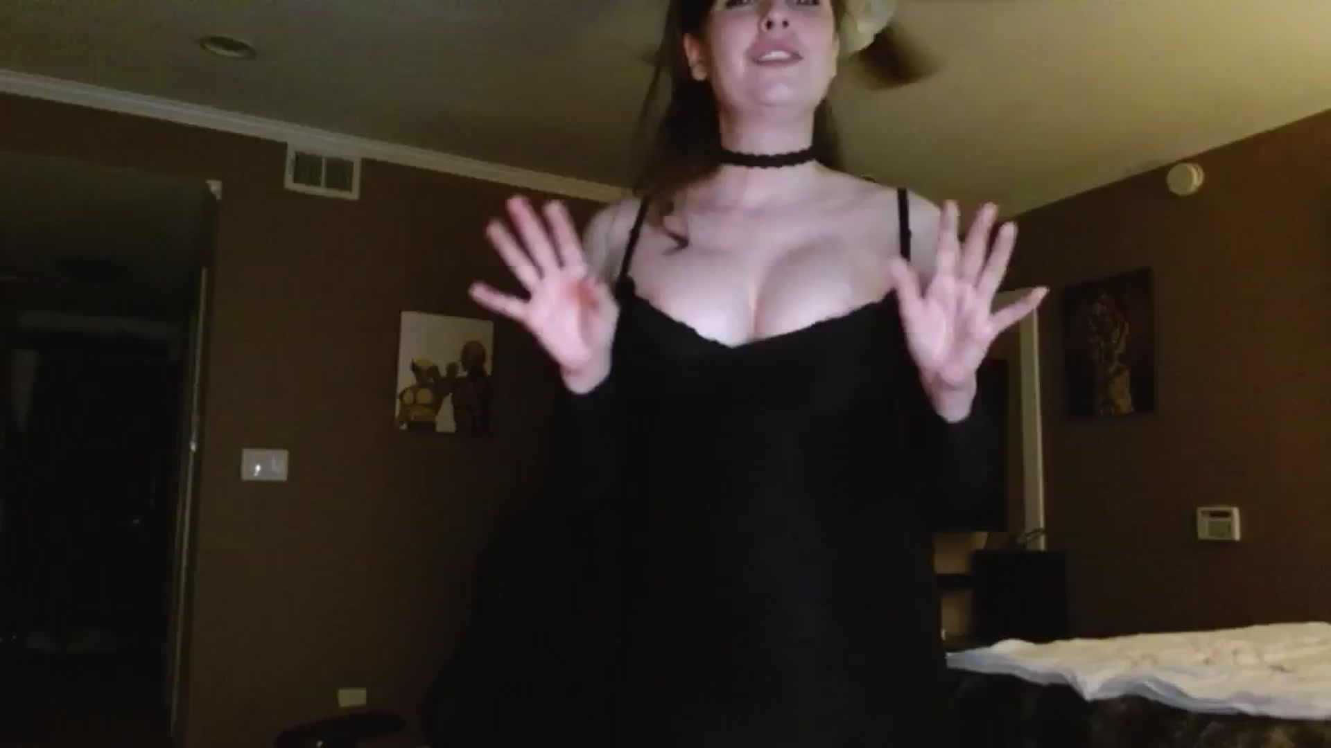 Gallery image thumbnail from Google_'s myfreecams stream on, 05/29/2024, 04:13 image 17 of 20