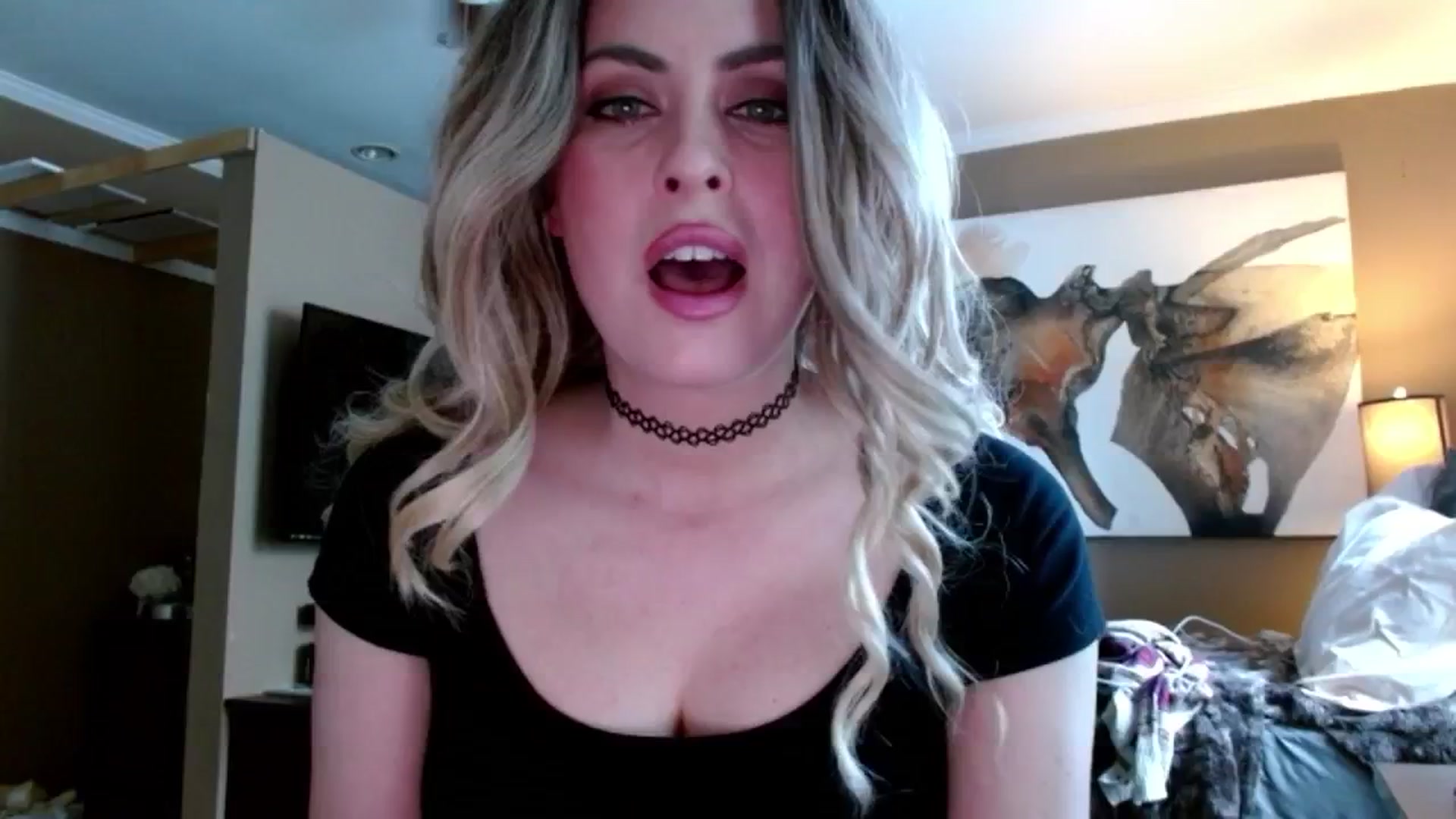 Gallery image thumbnail from Google_'s myfreecams stream on, 06/03/2024, 22:51 image 7 of 20