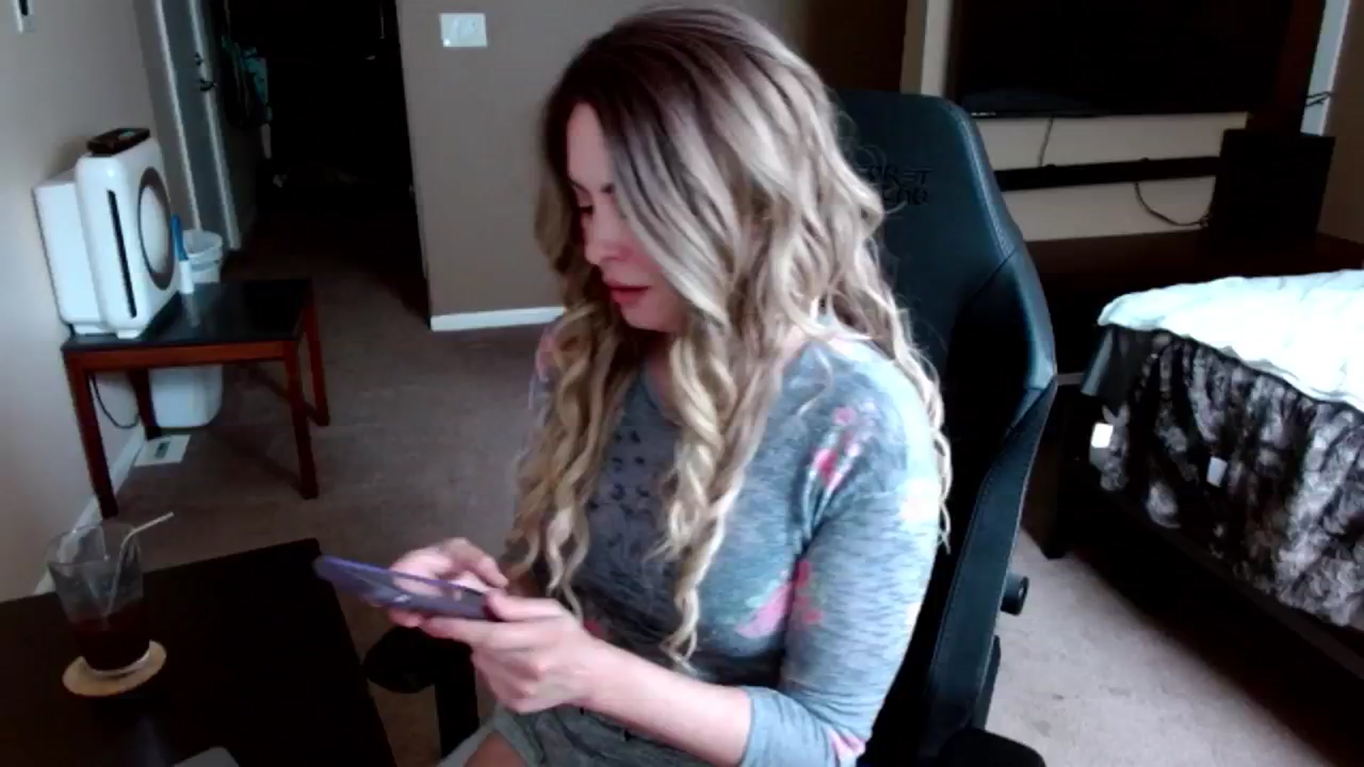 Gallery image thumbnail from Google_'s myfreecams stream on, 07/02/2024, 19:32 image 20 of 20