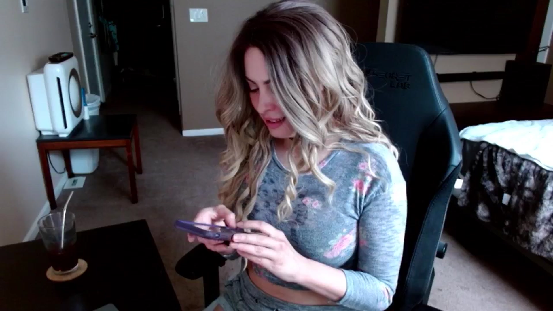 Gallery image thumbnail from Google_'s myfreecams stream on, 07/02/2024, 19:32 image 6 of 20