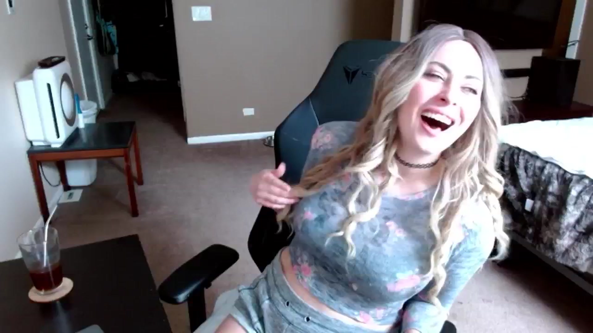 Gallery image thumbnail from Google_'s myfreecams stream on, 07/02/2024, 19:32 image 14 of 20