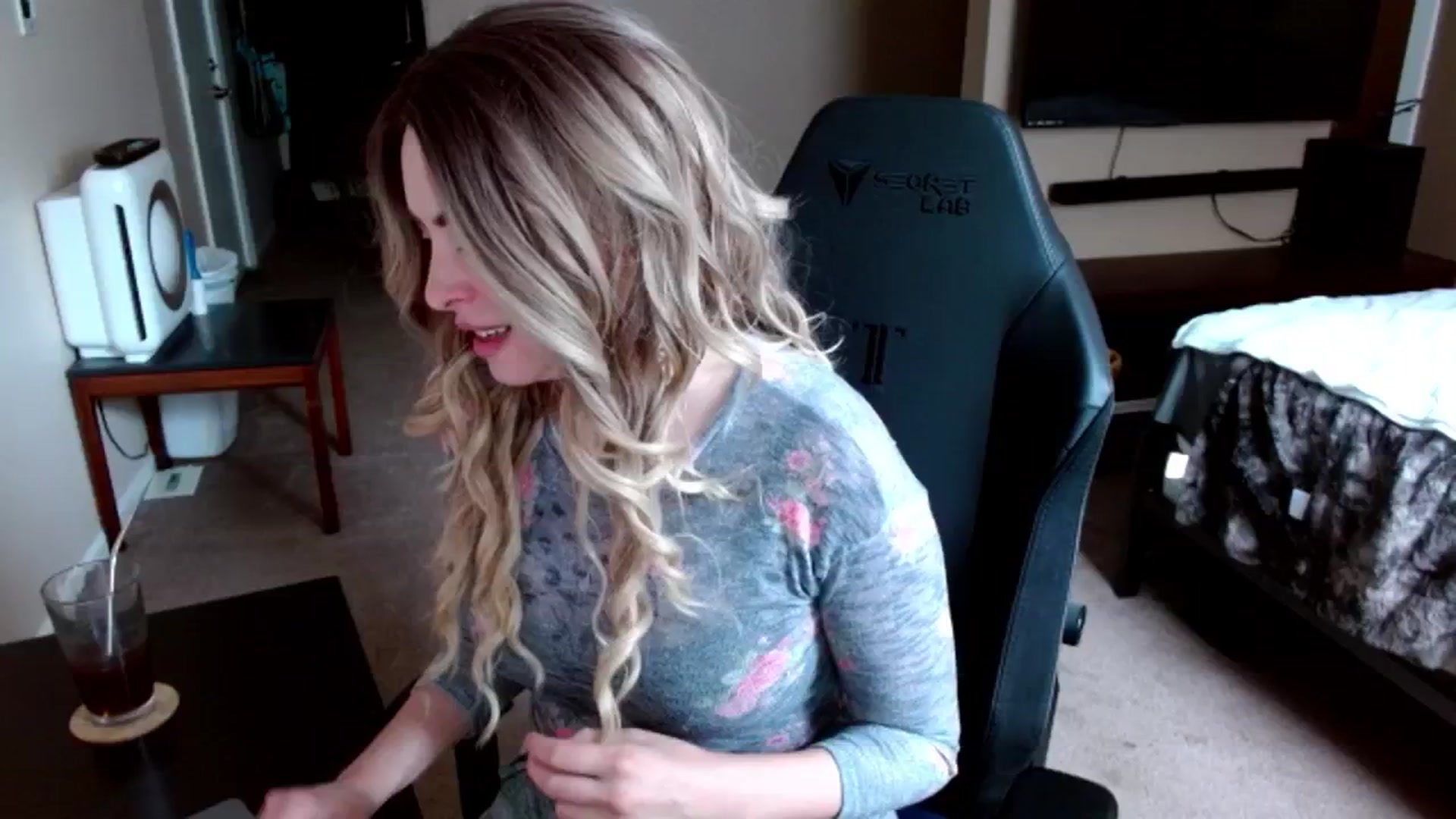 Gallery image thumbnail from Google_'s myfreecams stream on, 07/02/2024, 19:32 image 12 of 20
