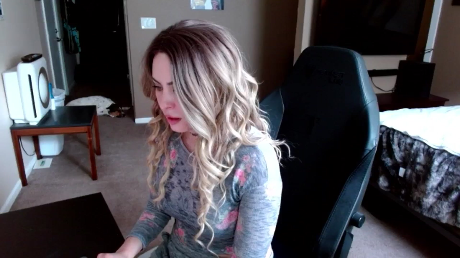 Gallery image thumbnail from Google_'s myfreecams stream on, 07/02/2024, 20:49 image 7 of 20