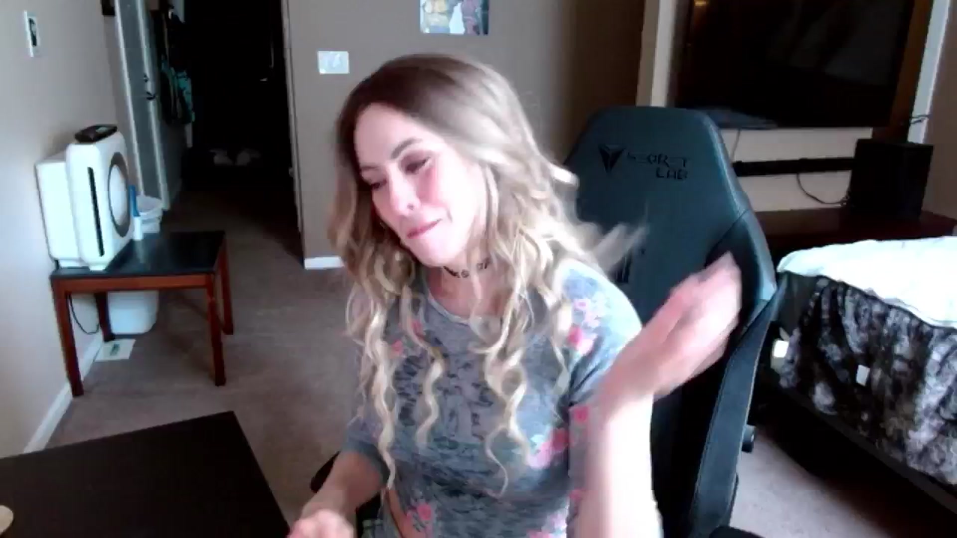 Gallery image thumbnail from Google_'s myfreecams stream on, 07/02/2024, 20:49 image 9 of 20