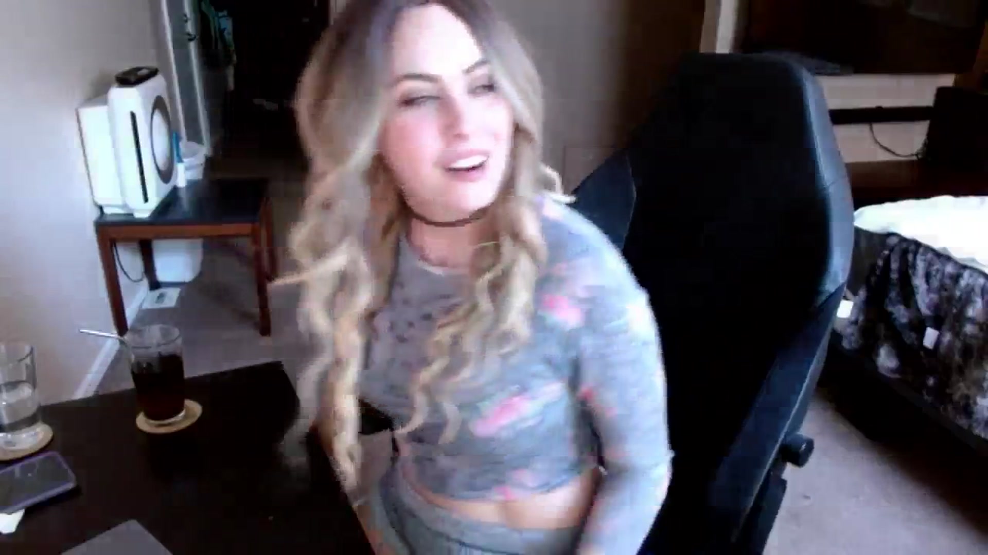 Gallery image thumbnail from Google_'s myfreecams stream on, 07/02/2024, 20:49 image 19 of 20