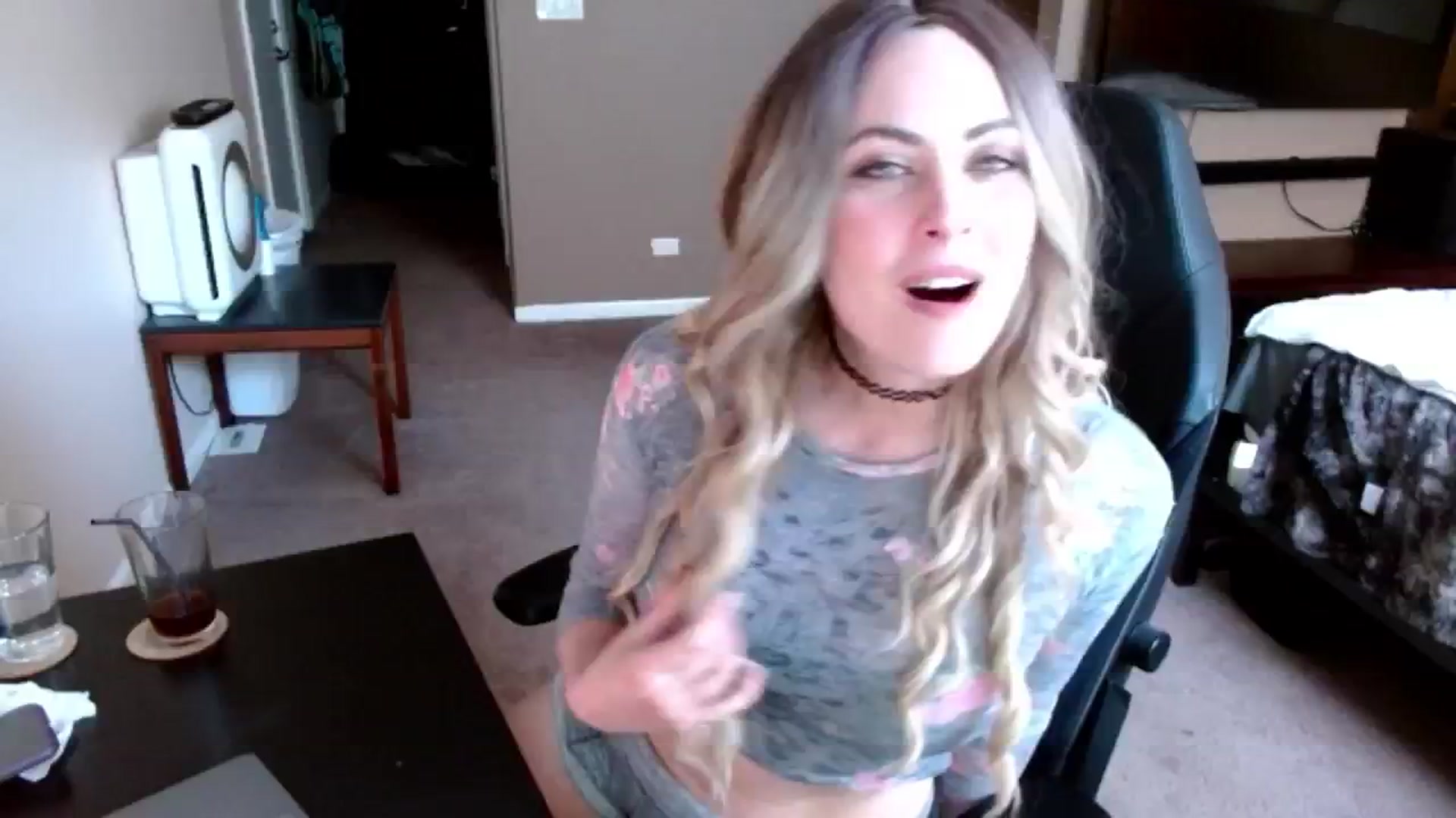 Gallery image thumbnail from Google_'s myfreecams stream on, 07/02/2024, 21:34 image 9 of 20