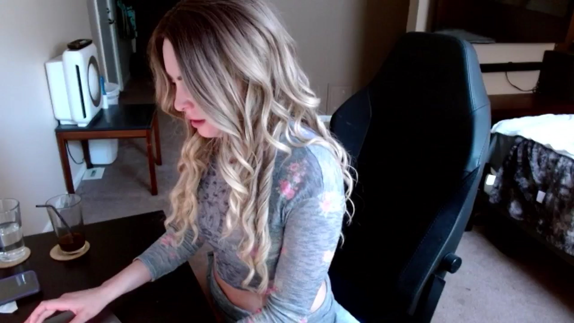 Gallery image thumbnail from Google_'s myfreecams stream on, 07/02/2024, 21:34 image 8 of 20