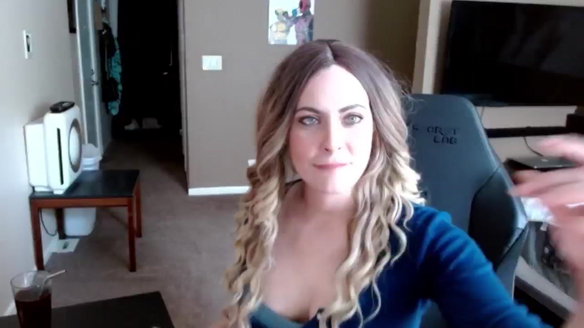 Gallery image thumbnail from Google_'s myfreecams stream on, 07/10/2024, 19:21 image 20 of 20