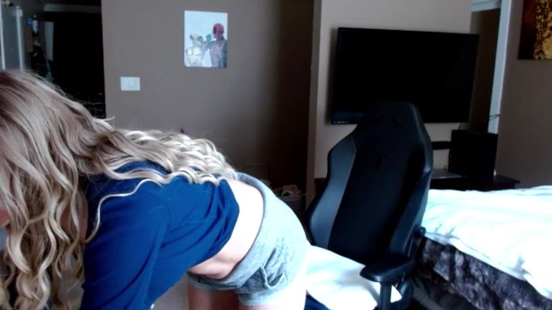 Gallery image thumbnail from Google_'s myfreecams stream on, 07/10/2024, 19:21 image 17 of 20