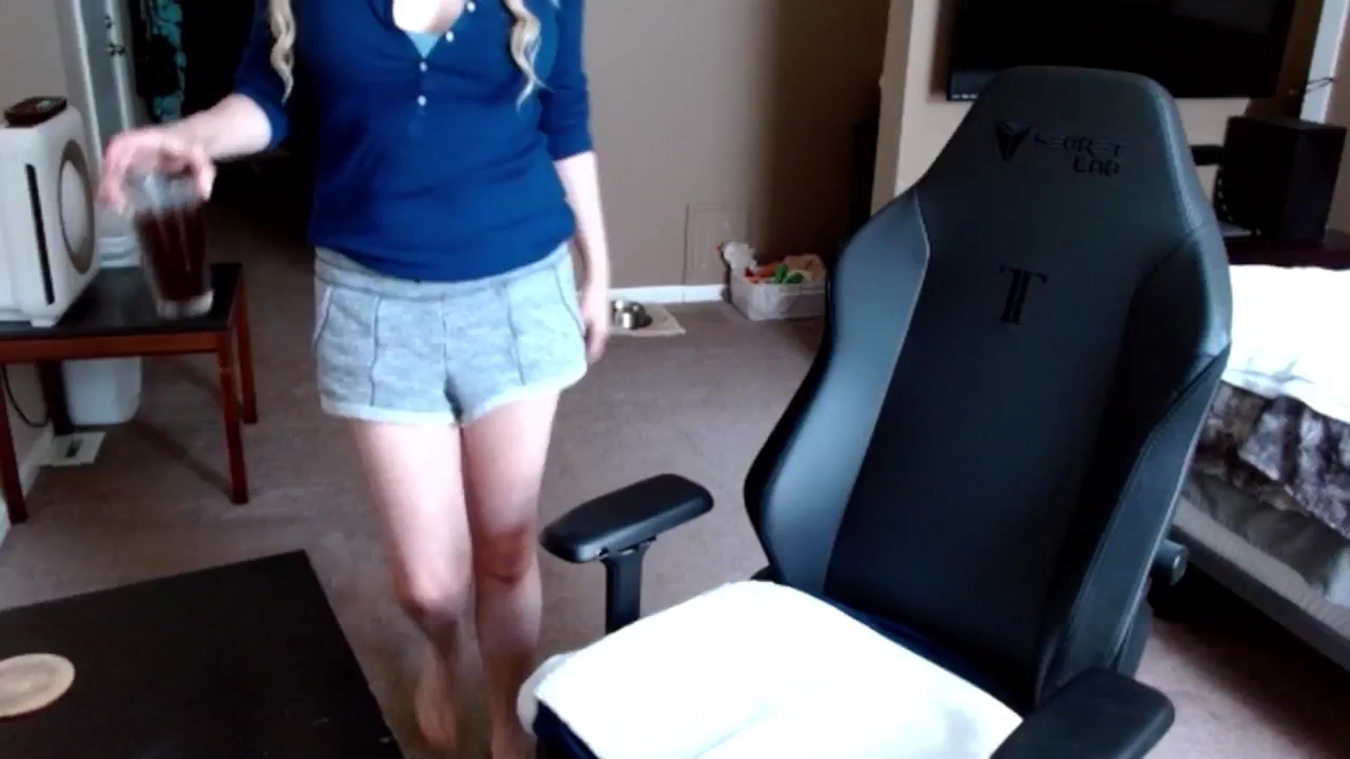 Gallery image thumbnail from Google_'s myfreecams stream on, 07/10/2024, 19:21 image 11 of 20