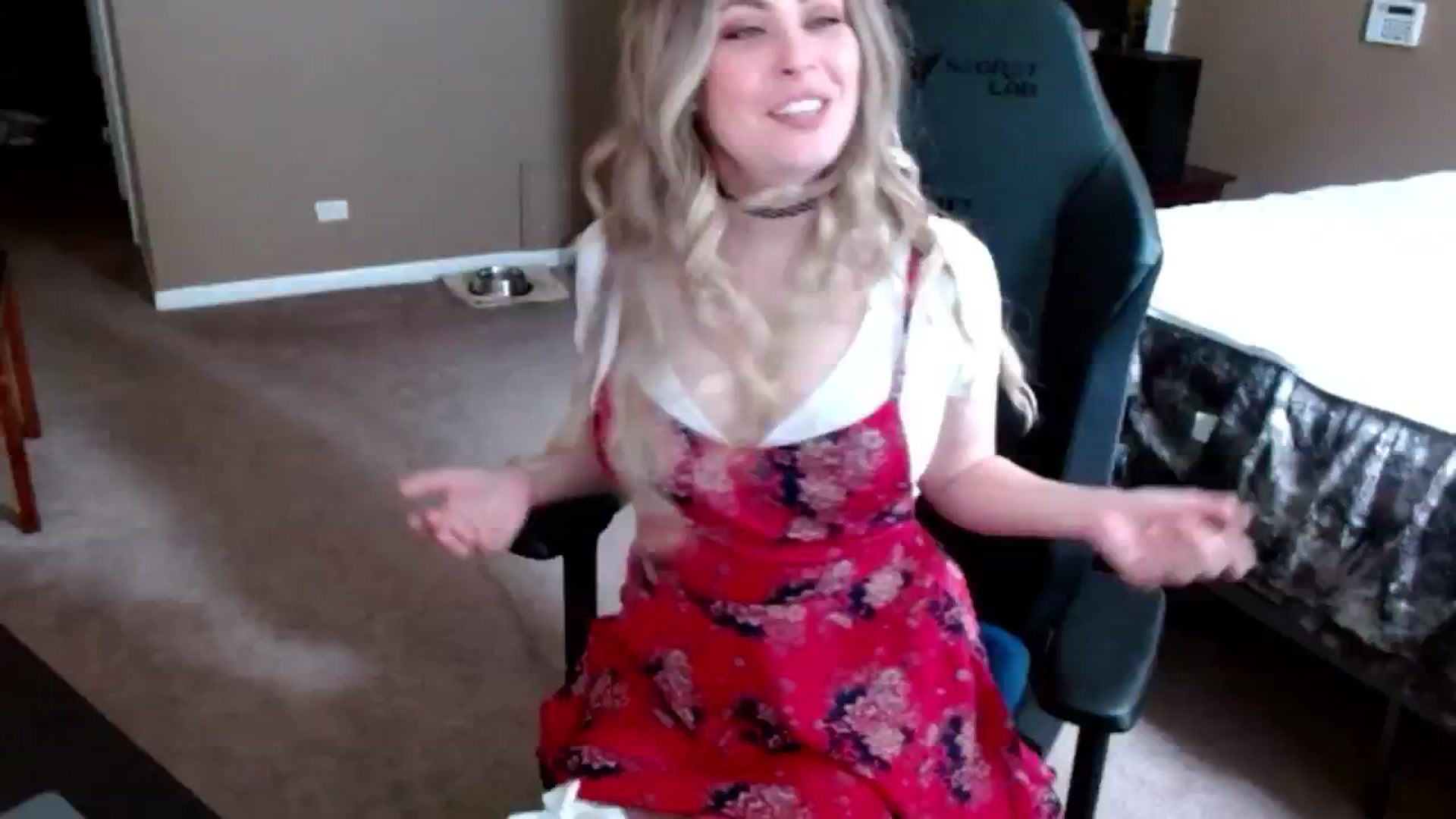 Gallery image thumbnail from Google_'s myfreecams stream on, 08/01/2024, 20:24 image 7 of 20