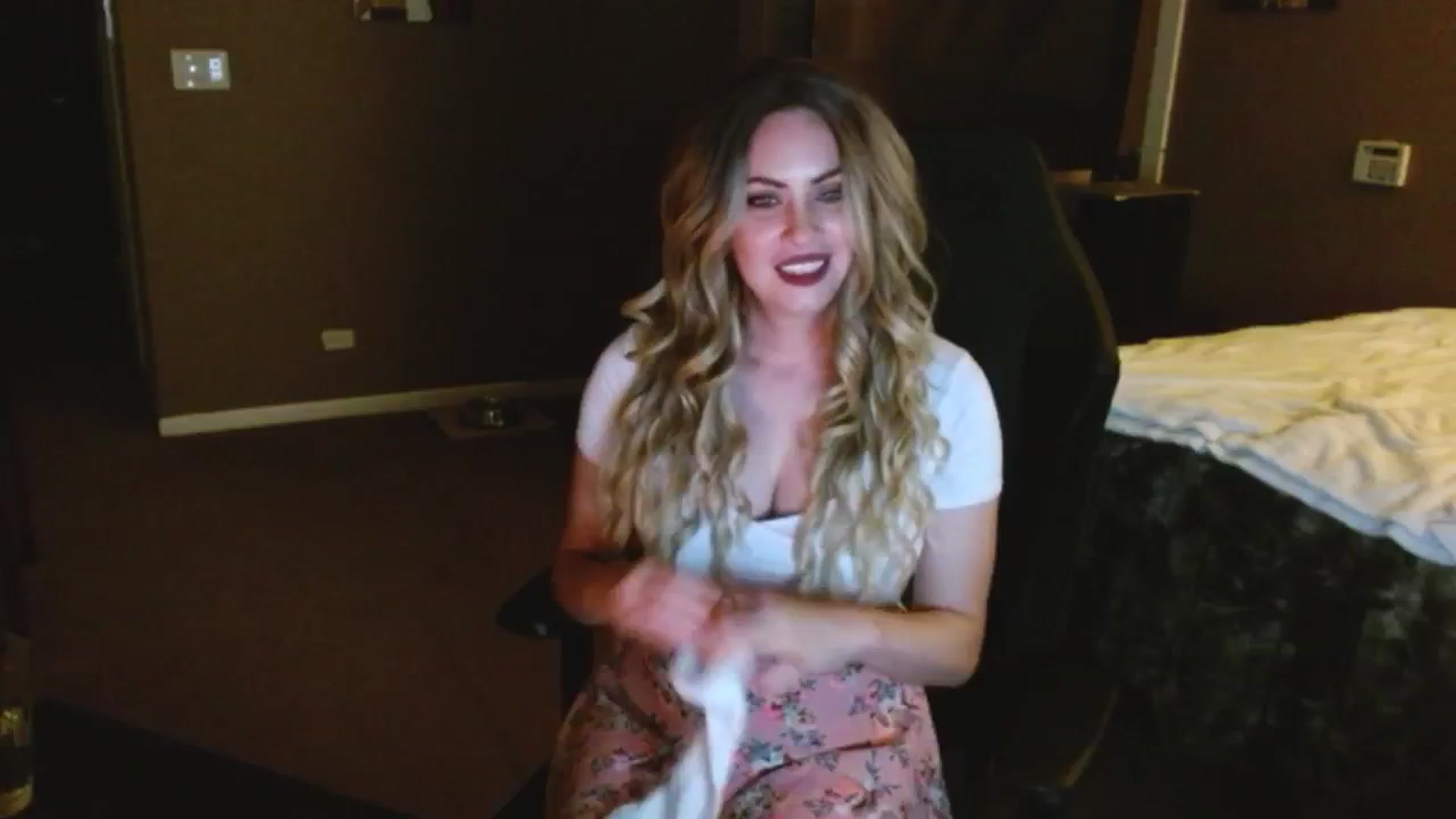 Gallery image thumbnail from Google_'s myfreecams stream on, 08/06/2024, 05:56 image 2 of 20