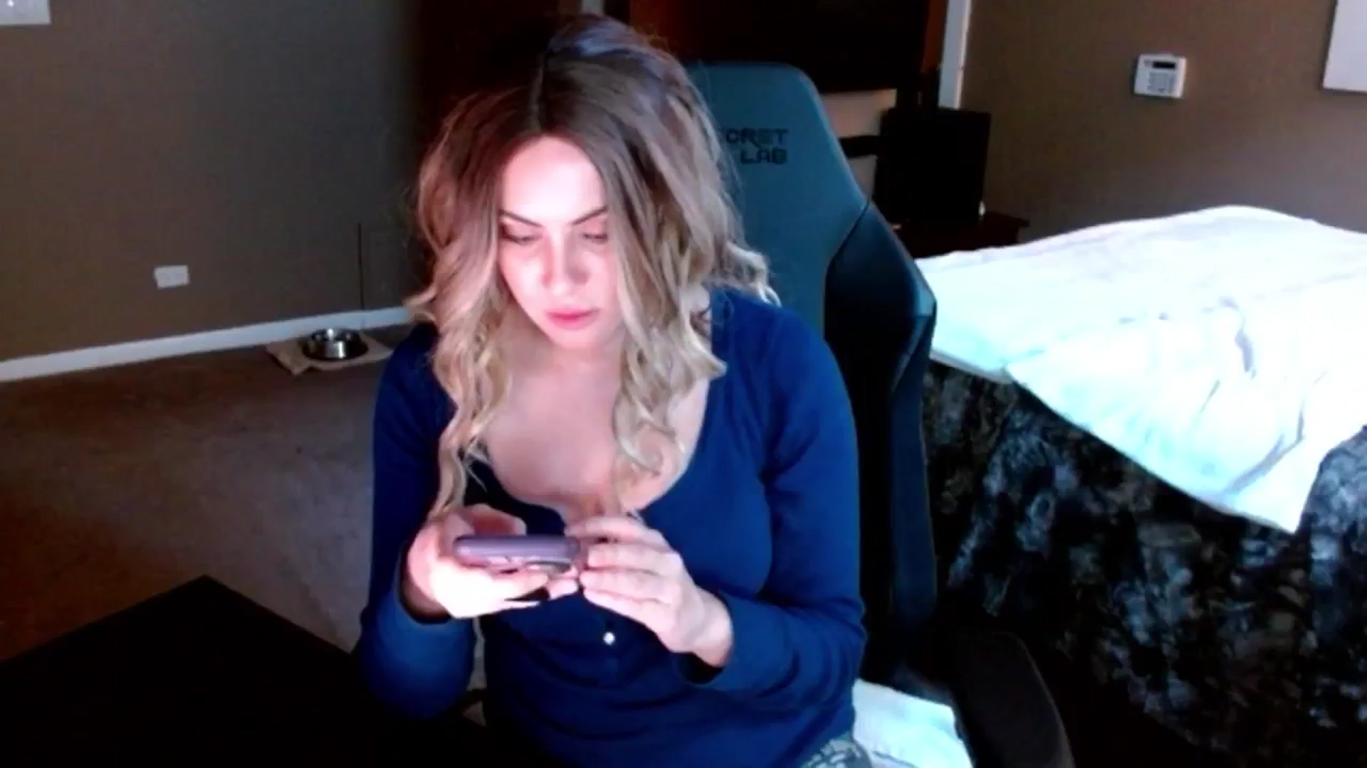 Gallery image thumbnail from Google_'s myfreecams stream on, 08/08/2024, 24:15 image 20 of 20