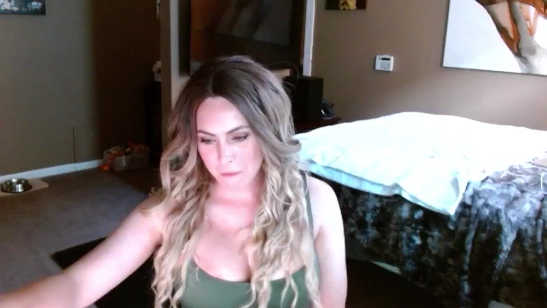 Gallery image thumbnail from Google_'s myfreecams stream on, 08/30/2024, 23:23 image 20 of 20