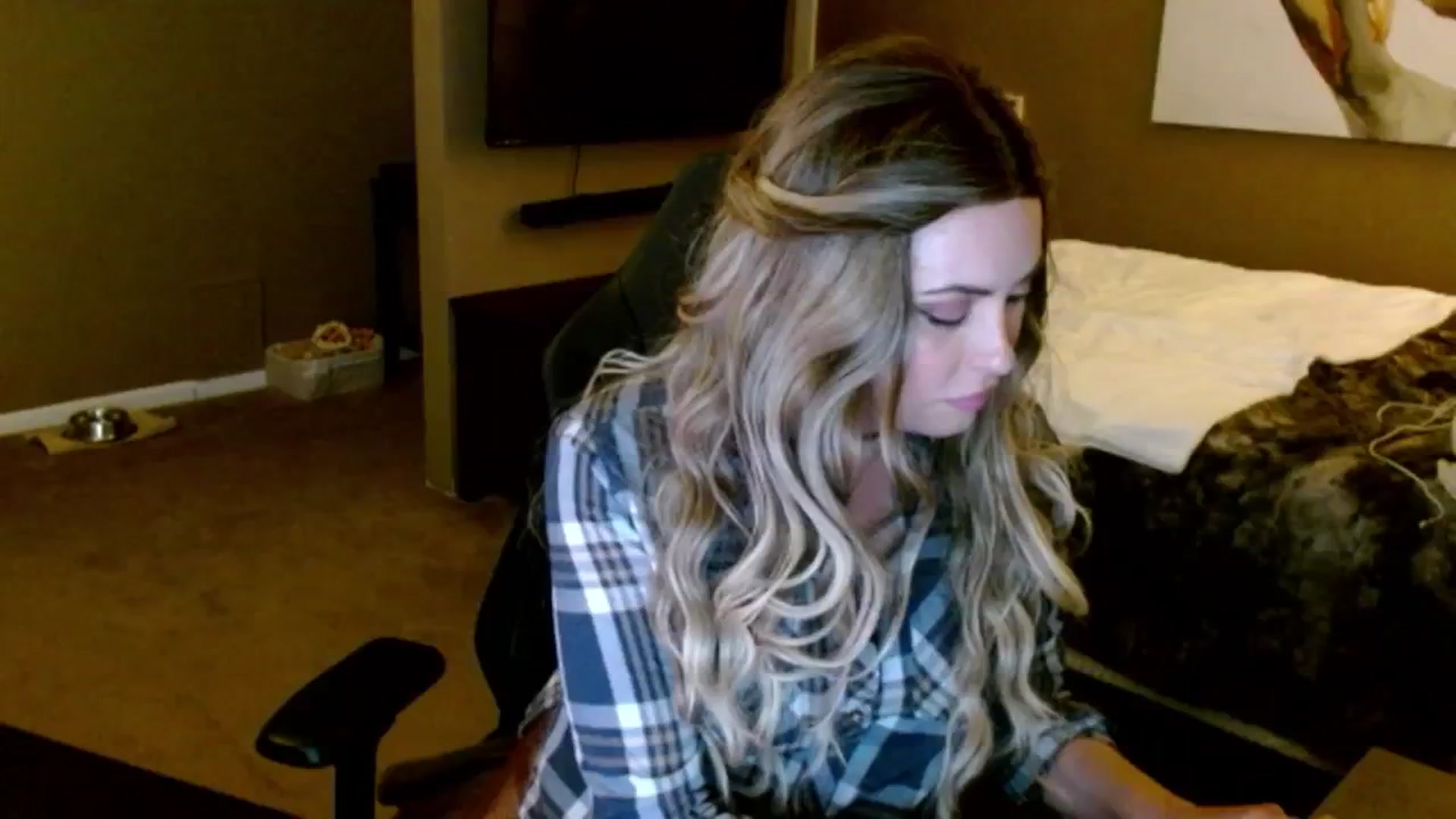 Gallery image thumbnail from Google_'s myfreecams stream on, 10/01/2024, 04:16 image 1 of 20
