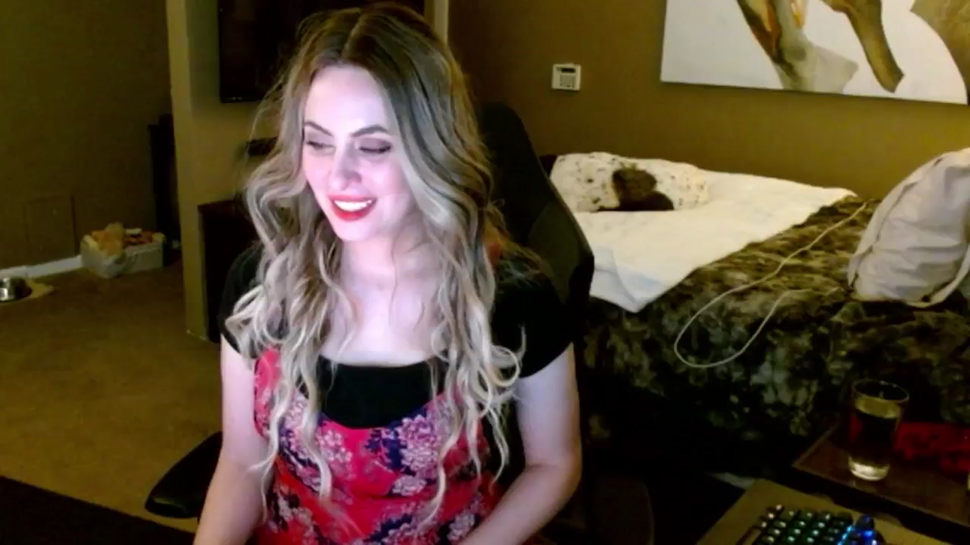 Gallery image thumbnail from Google_'s myfreecams stream on, 10/08/2024, 05:15 image 3 of 20
