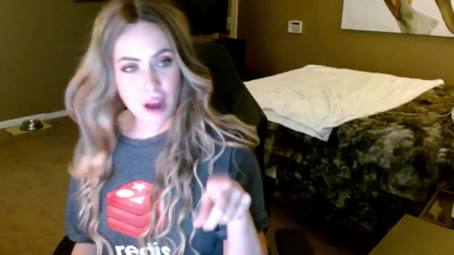 Gallery image thumbnail from Google_'s myfreecams stream on, 10/21/2024, 05:18 image 6 of 20
