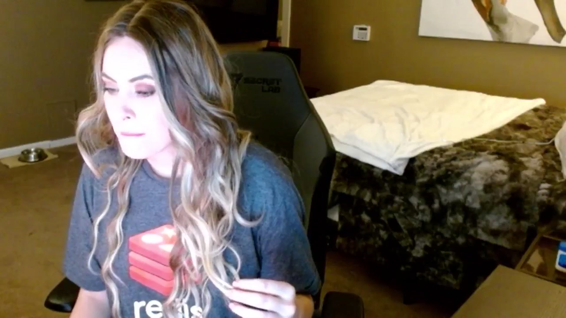 Gallery image thumbnail from Google_'s myfreecams stream on, 10/21/2024, 05:18 image 17 of 20