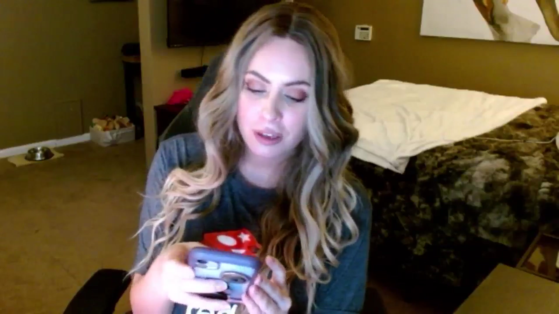 Gallery image thumbnail from Google_'s myfreecams stream on, 10/21/2024, 05:18 image 11 of 20