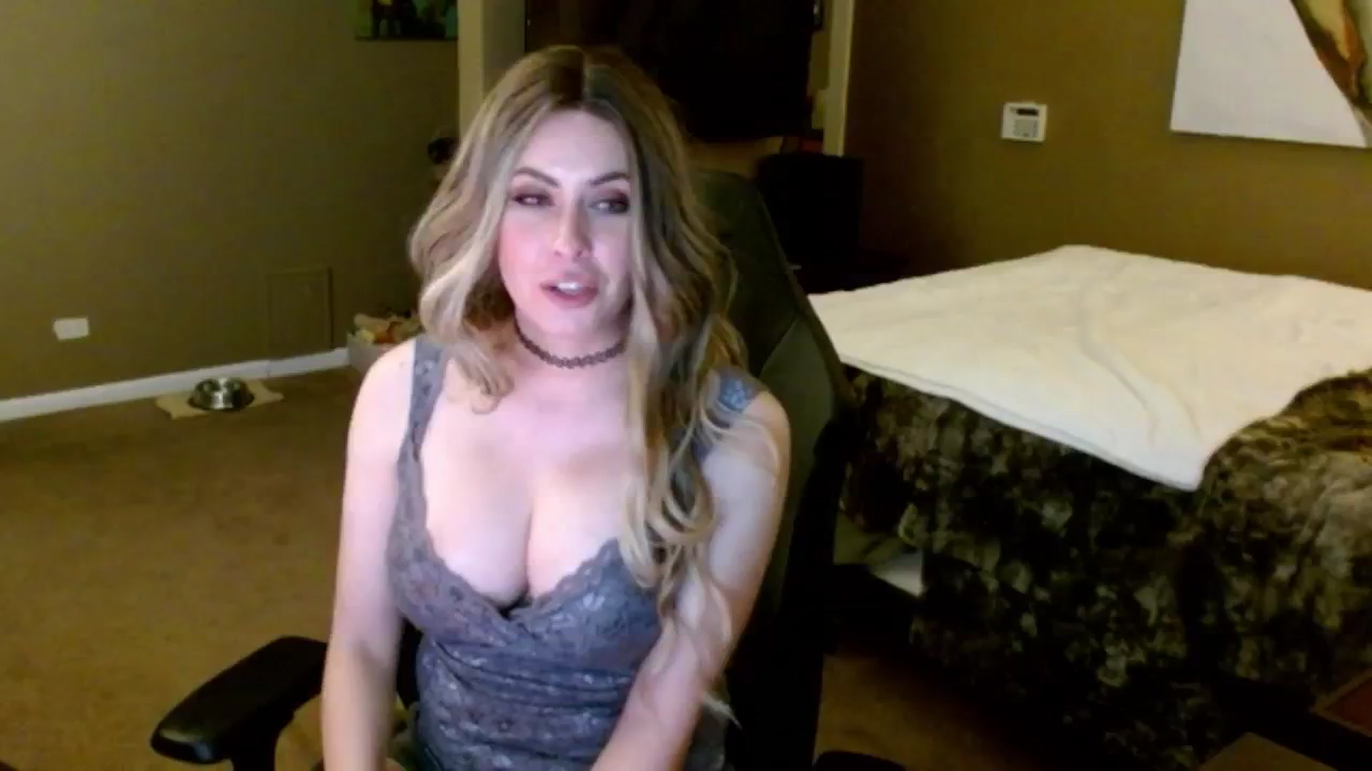 Gallery image thumbnail from Google_'s myfreecams stream on, 10/22/2024, 05:56 image 3 of 20