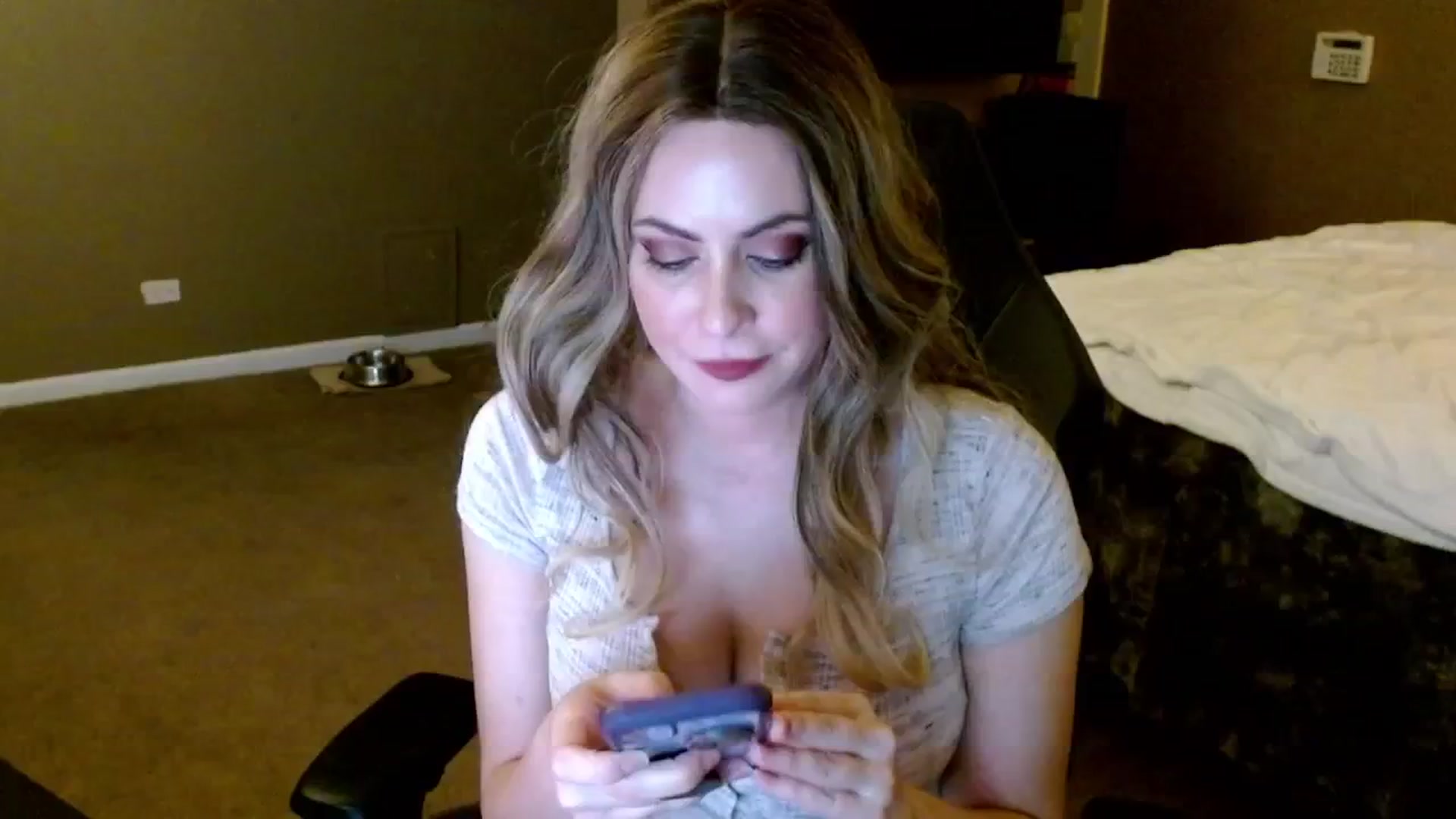 Gallery image thumbnail from Google_'s myfreecams stream on, 10/31/2024, 02:53 image 14 of 20