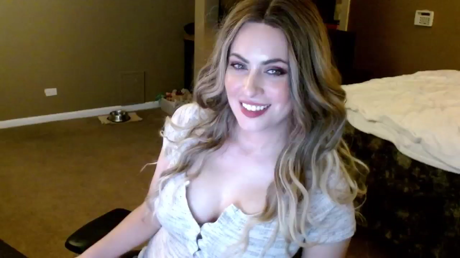 Gallery image thumbnail from Google_'s myfreecams stream on, 10/31/2024, 02:53 image 7 of 20