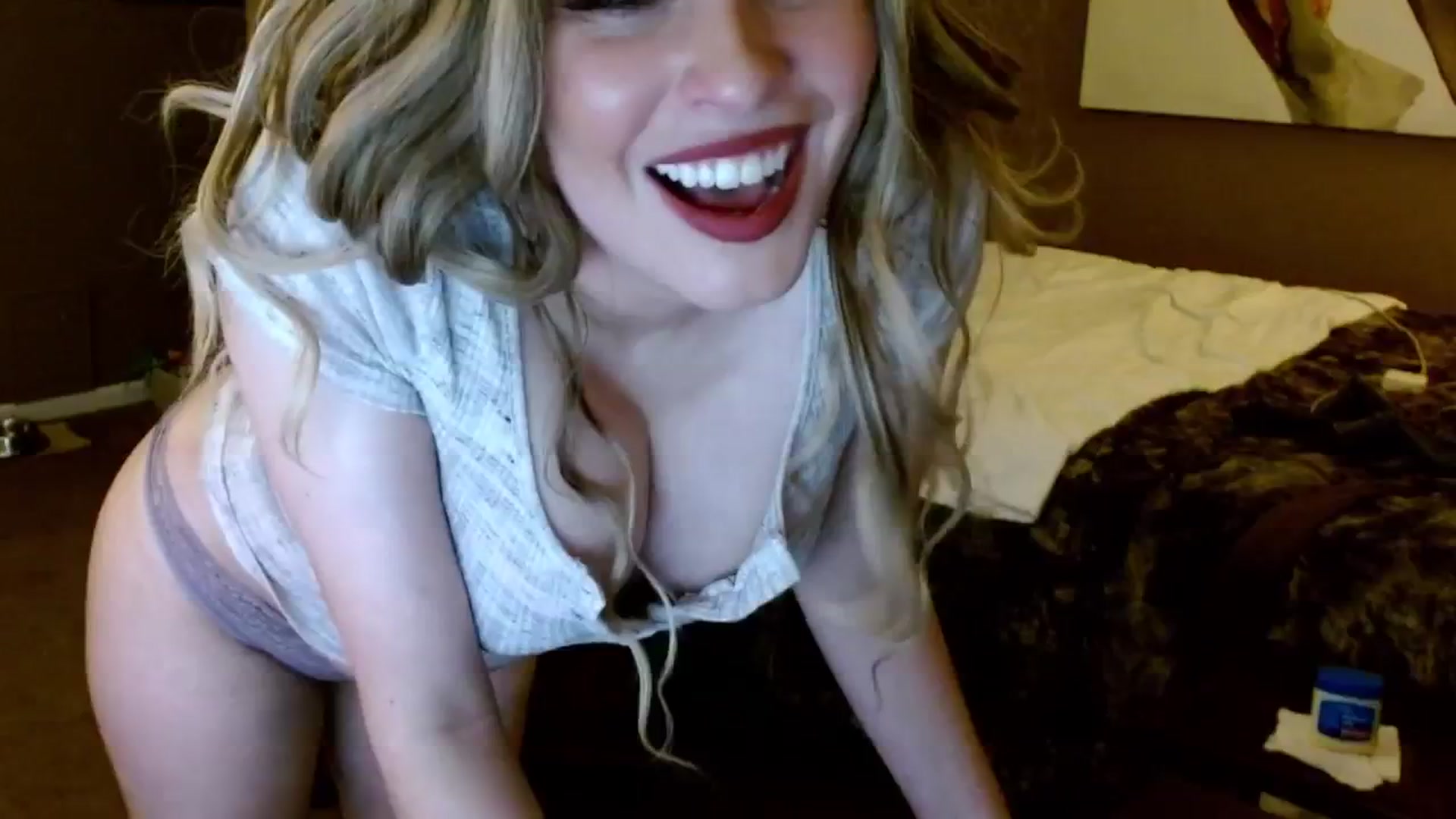Gallery image thumbnail from Google_'s myfreecams stream on, 10/31/2024, 03:47 image 11 of 20