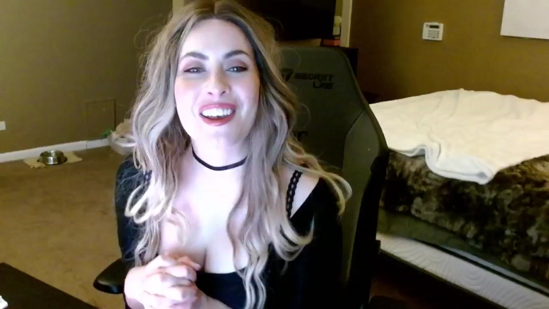 Gallery image thumbnail from Google_'s myfreecams stream on, 11/02/2024, 24:01 image 4 of 20