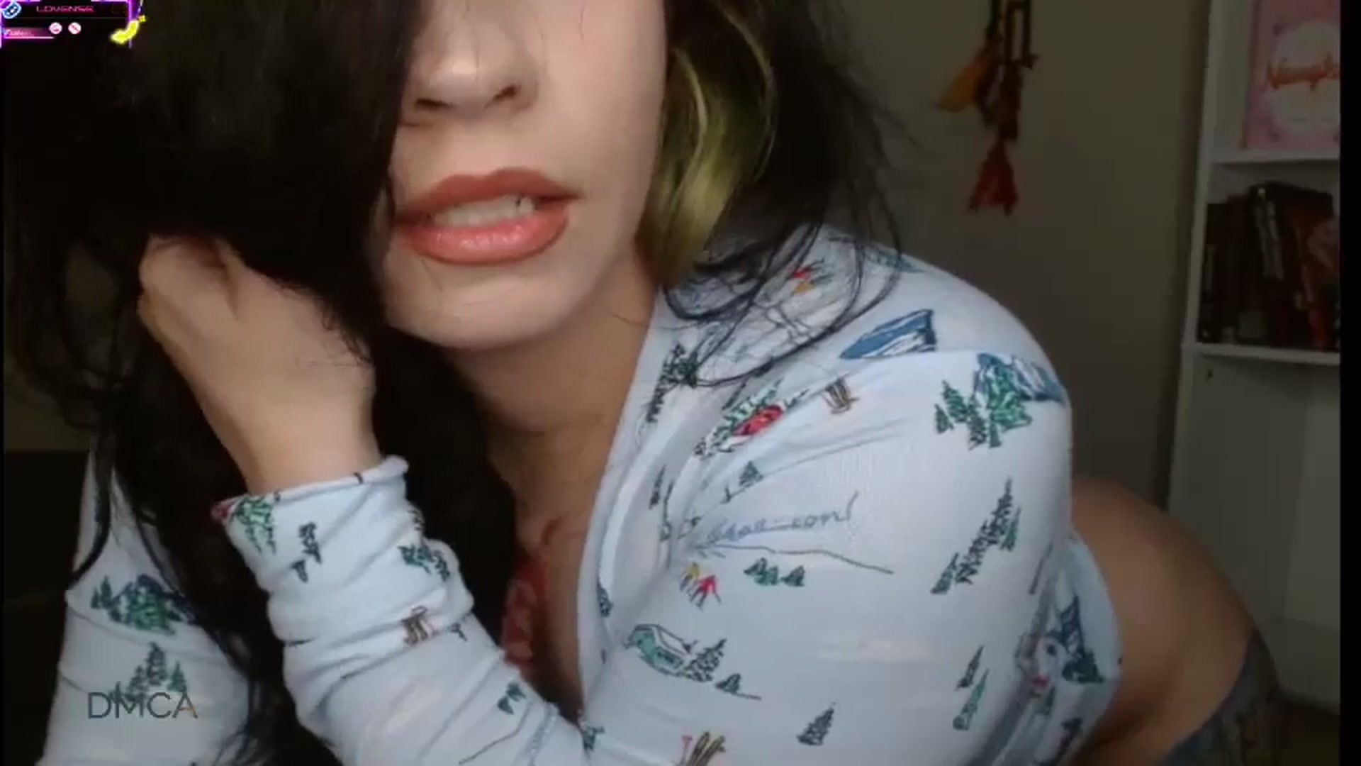 Gallery image thumbnail from Goonbella's myfreecams stream on, 11/19/2025, 19:25 image 2 of 20