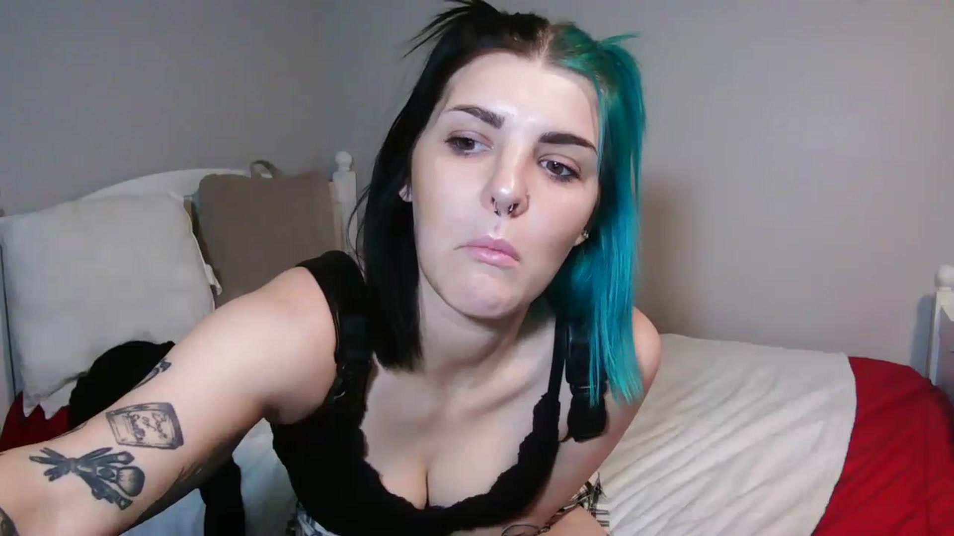Gallery image thumbnail from Gothbaby_333x's myfreecams stream on, 07/06/2023, 18:30 image 7 of 20