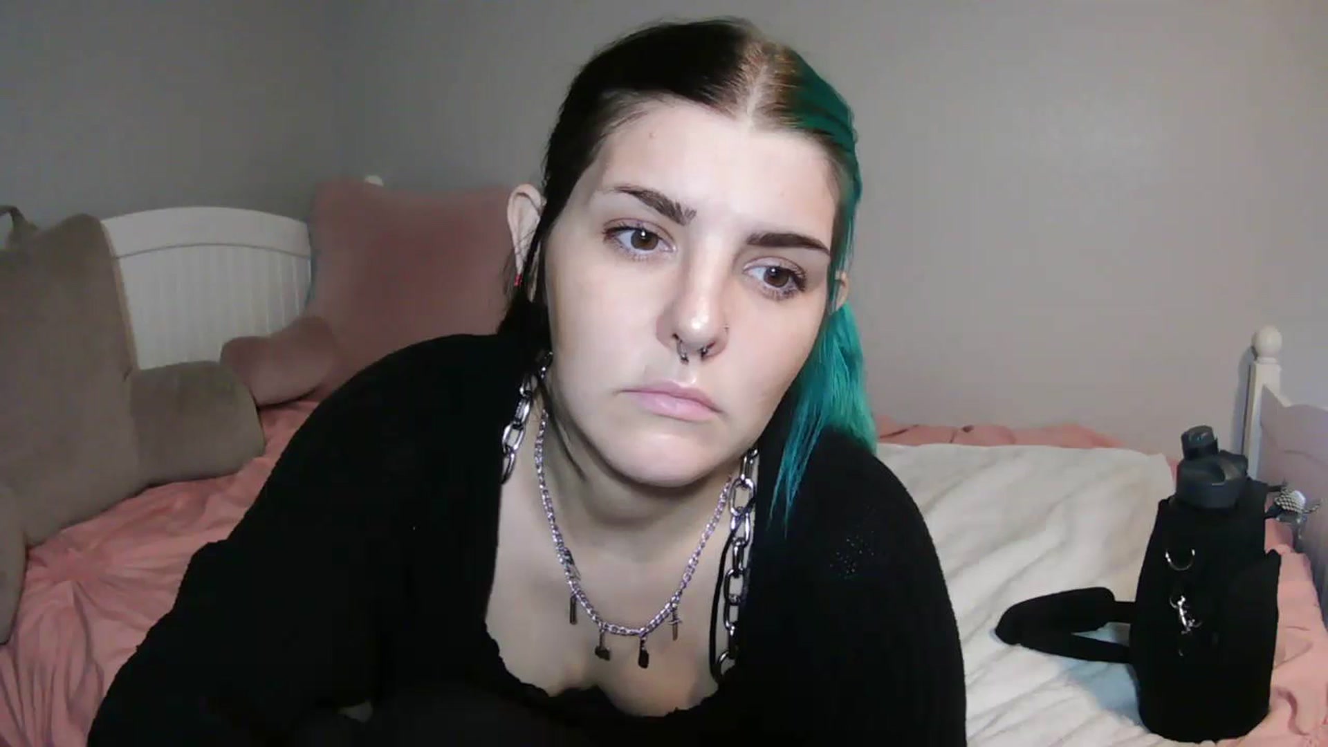 Gallery image thumbnail from Gothbaby_333x's myfreecams stream on, 07/13/2023, 18:23 image 16 of 20