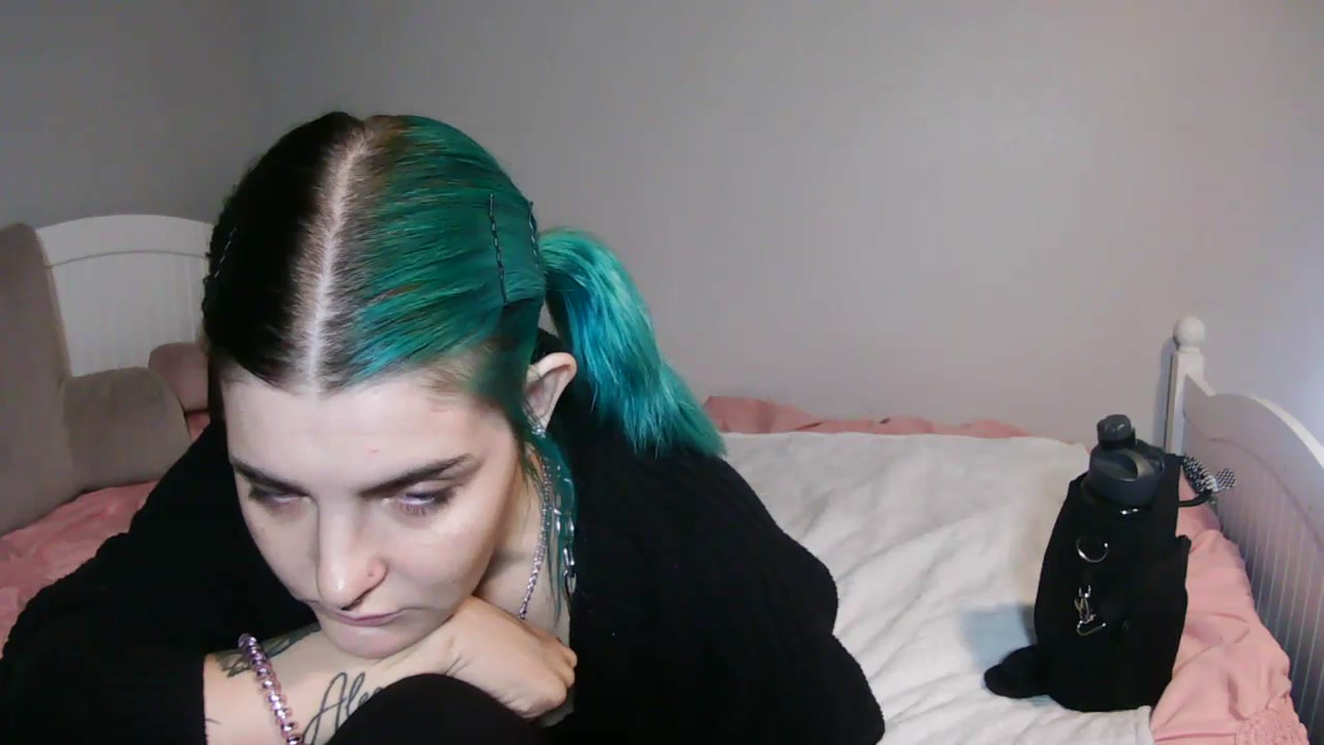 Gallery image thumbnail from Gothbaby_333x's myfreecams stream on, 07/13/2023, 18:23 image 7 of 20