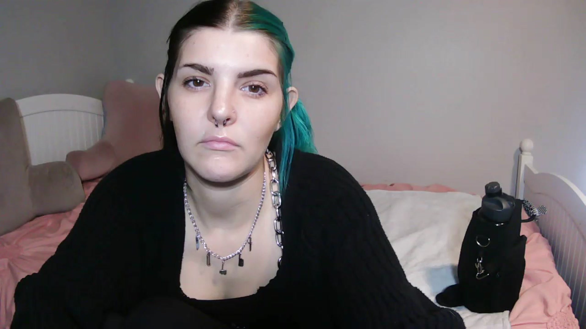 Gallery image thumbnail from Gothbaby_333x's myfreecams stream on, 07/13/2023, 18:23 image 1 of 20
