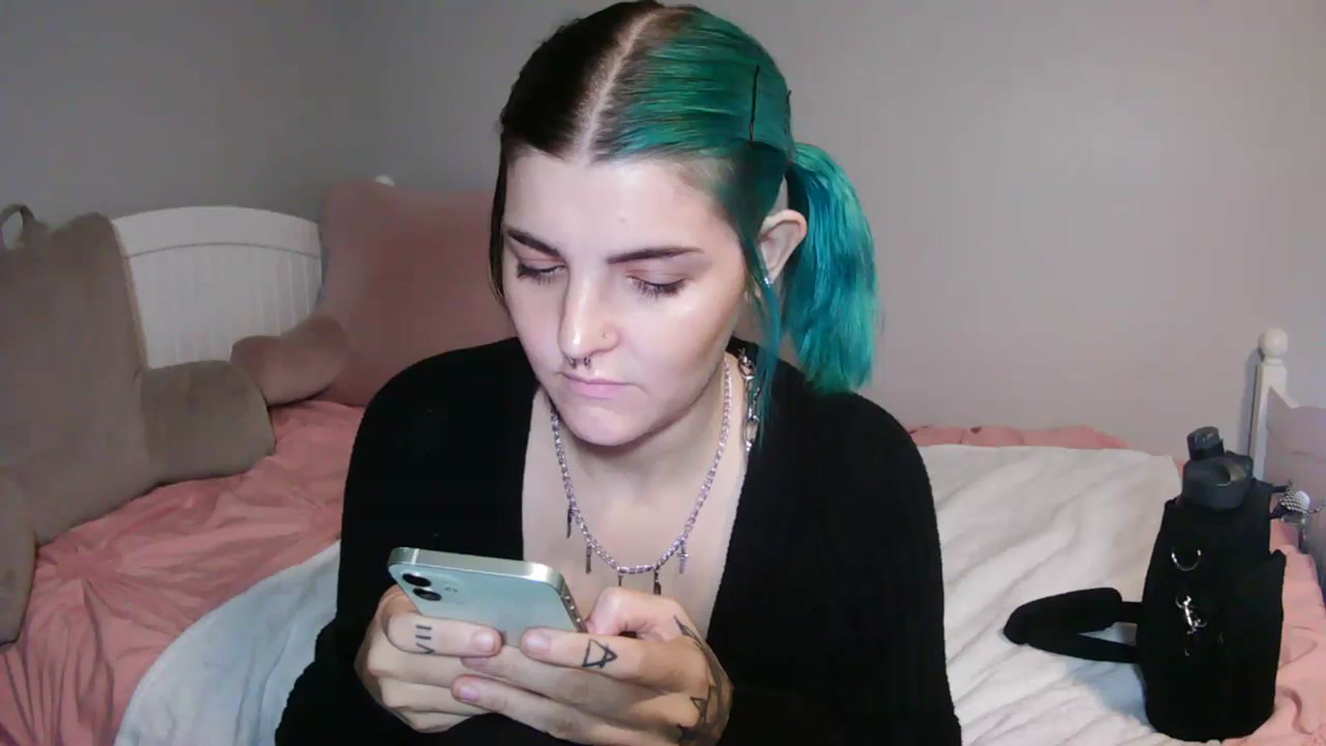 Gallery image thumbnail from Gothbaby_333x's myfreecams stream on, 07/13/2023, 18:23 image 19 of 20