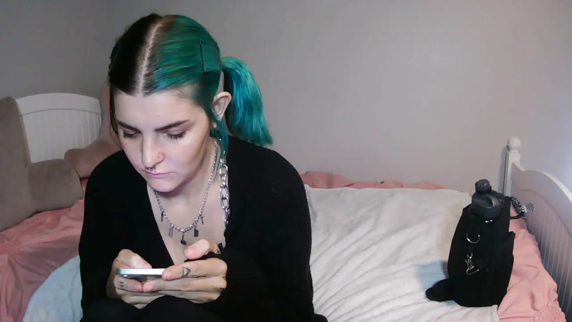 Gallery image thumbnail from Gothbaby_333x's myfreecams stream on, 07/13/2023, 18:23 image 10 of 20