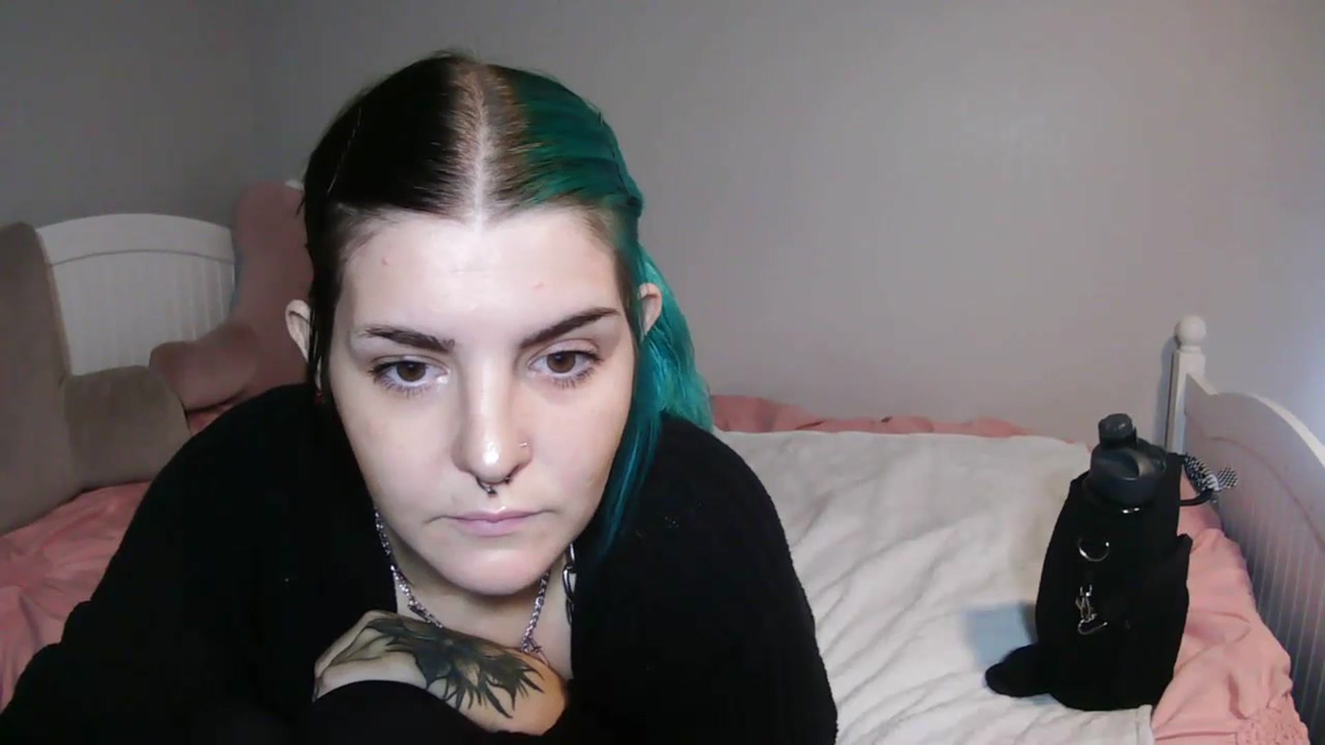 Gallery image thumbnail from Gothbaby_333x's myfreecams stream on, 07/13/2023, 18:23 image 9 of 20