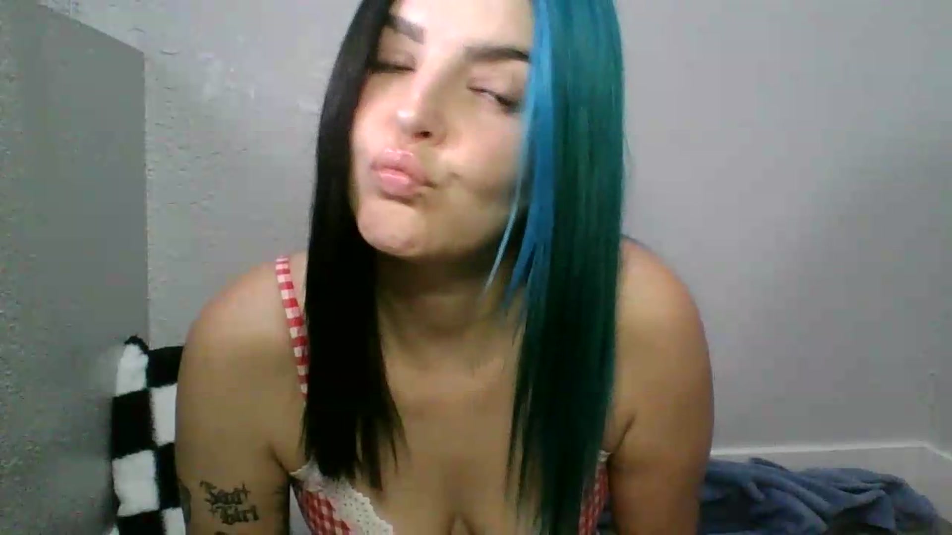 Gallery image thumbnail from Gothbaby_333x's myfreecams stream on, 07/26/2026, 23:35 image 2 of 20