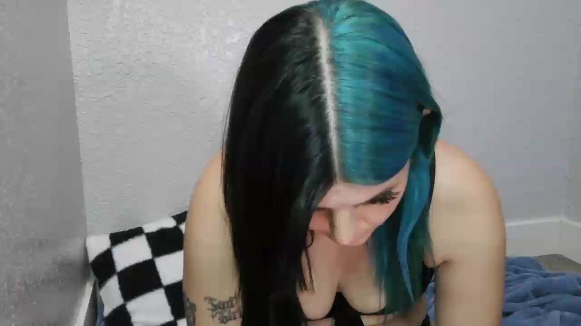 Gallery image thumbnail from Gothbaby_333x's myfreecams stream on, 07/31/2026, 09:13 image 18 of 20