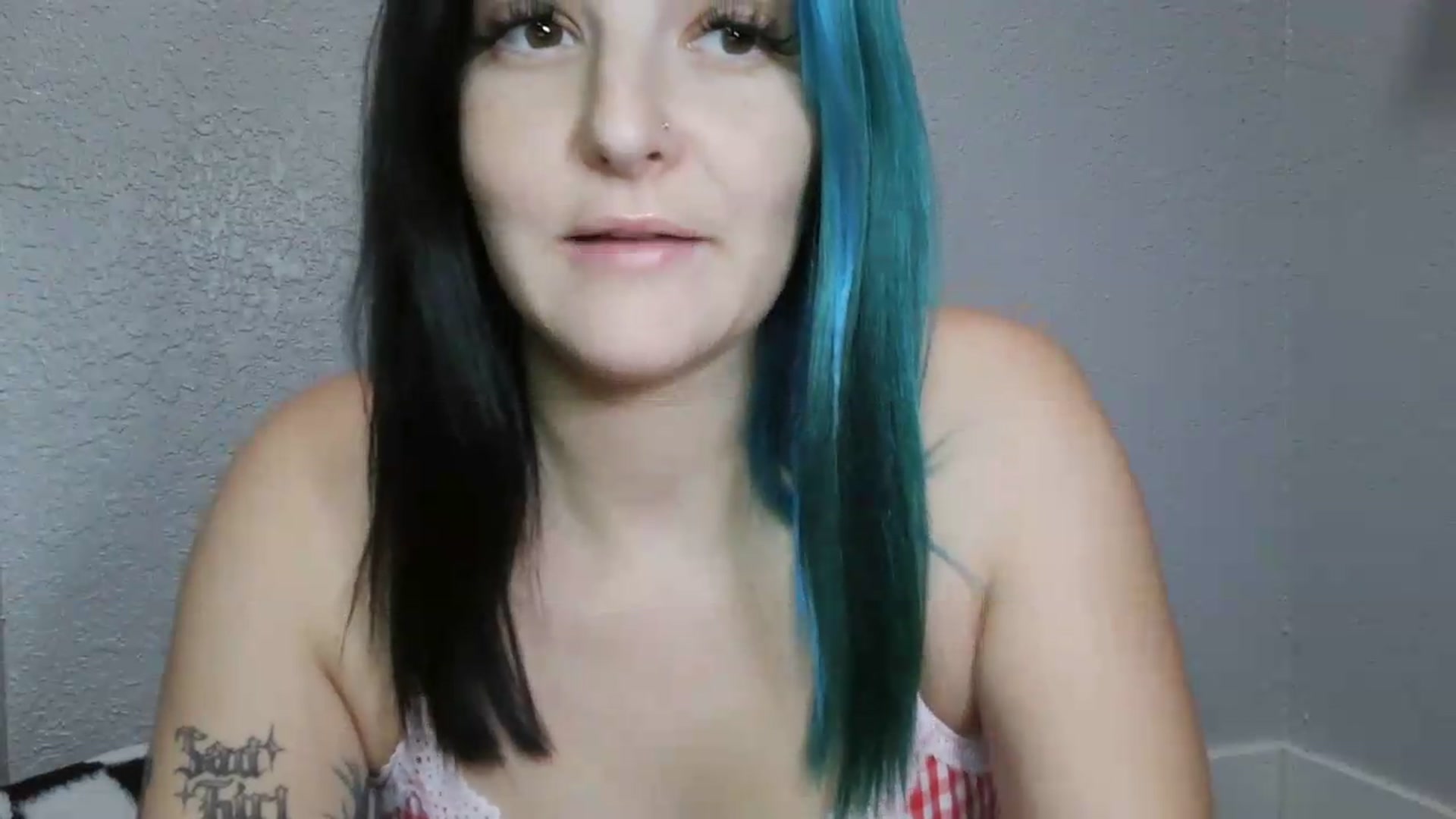 Gallery image thumbnail from Gothbaby_333x's myfreecams stream on, 07/31/2026, 21:23 image 9 of 20