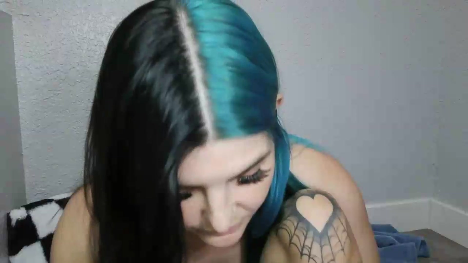 Gallery image thumbnail from Gothbaby_333x's myfreecams stream on, 07/31/2026, 21:58 image 16 of 20