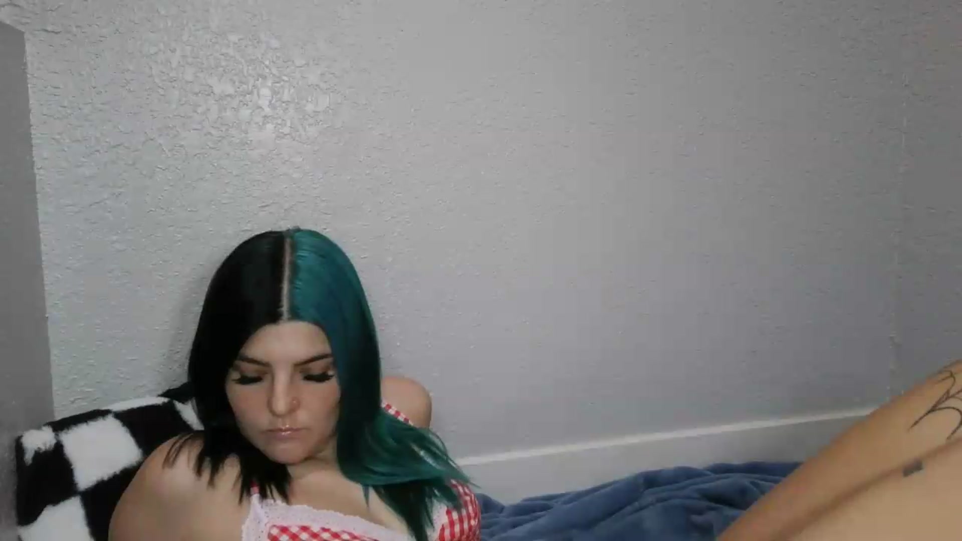 Gallery image thumbnail from Gothbaby_333x's myfreecams stream on, 07/31/2026, 22:22 image 7 of 20