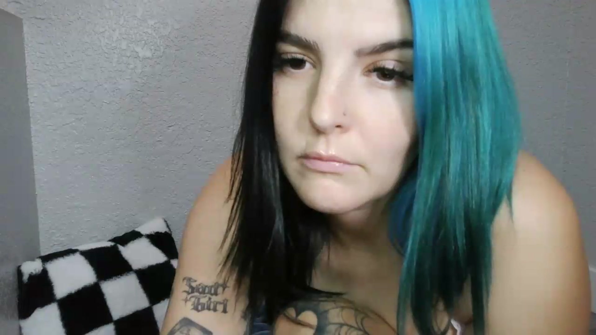 Gallery image thumbnail from Gothbaby_333x's myfreecams stream on, 07/31/2026, 22:22 image 17 of 20