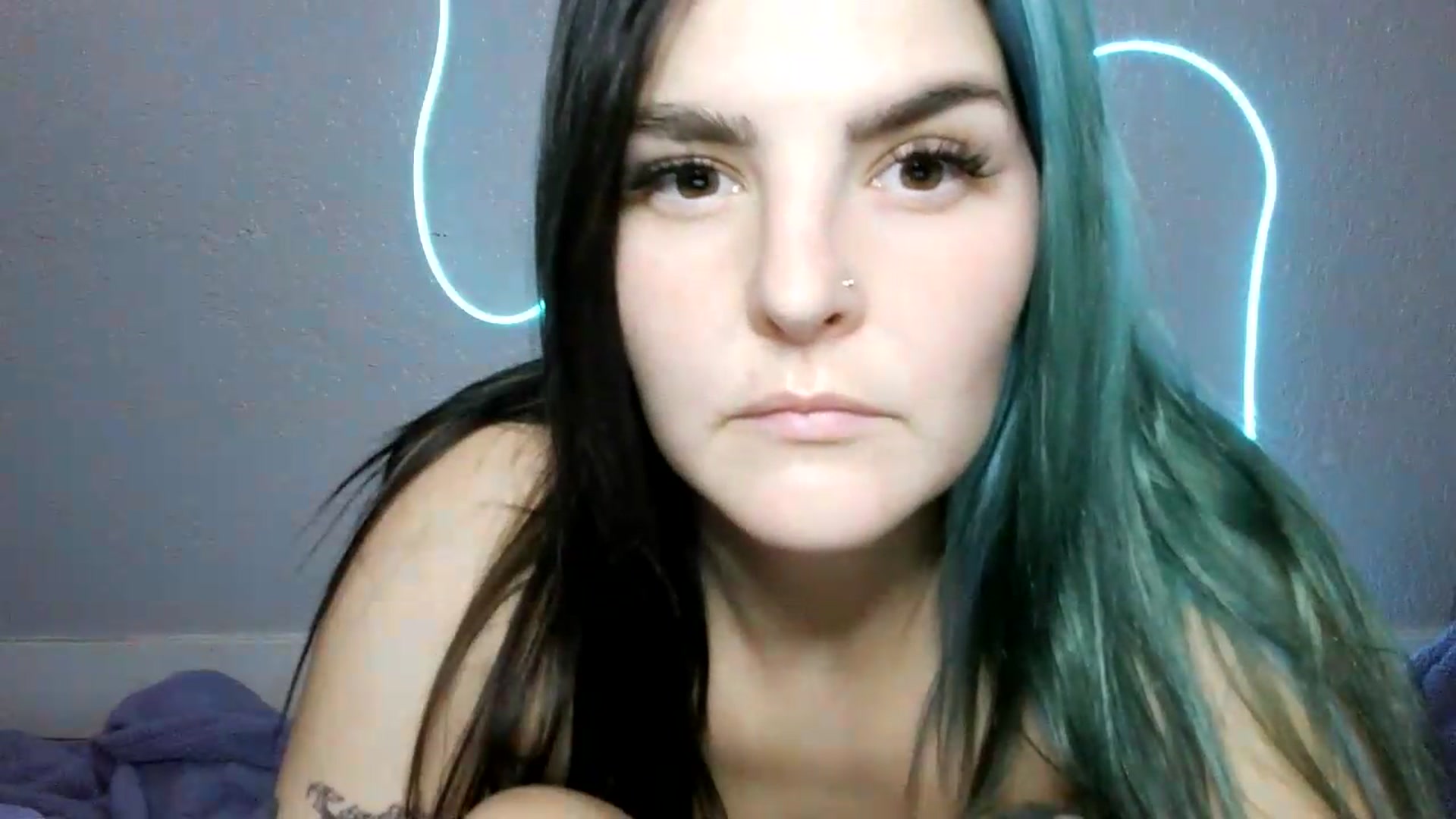 Gallery image thumbnail from Gothbaby_333x's myfreecams stream on, 08/18/2026, 21:21 image 19 of 20