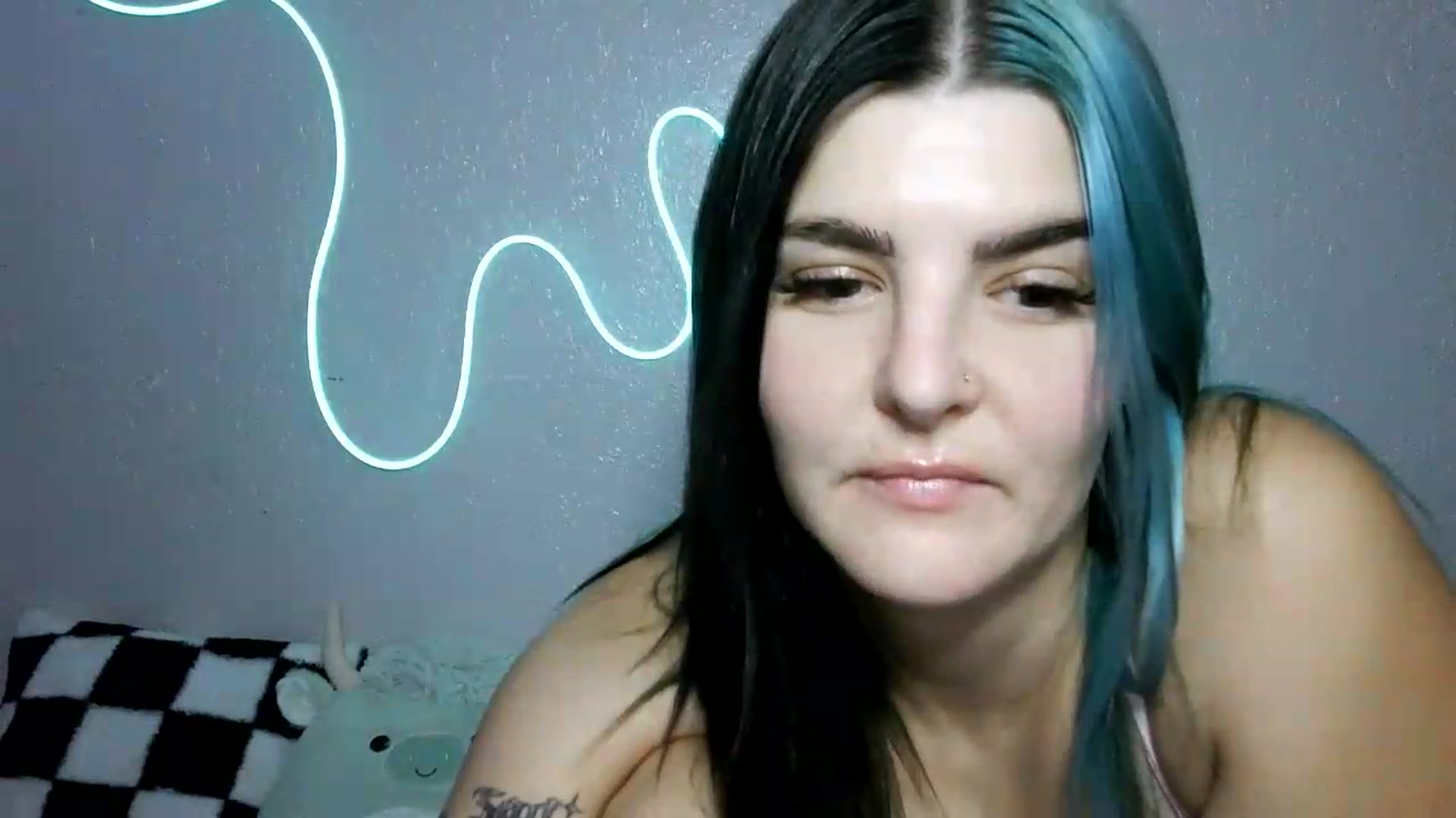 Gallery image thumbnail from Gothbaby_333x's myfreecams stream on, 08/19/2026, 18:05 image 15 of 20
