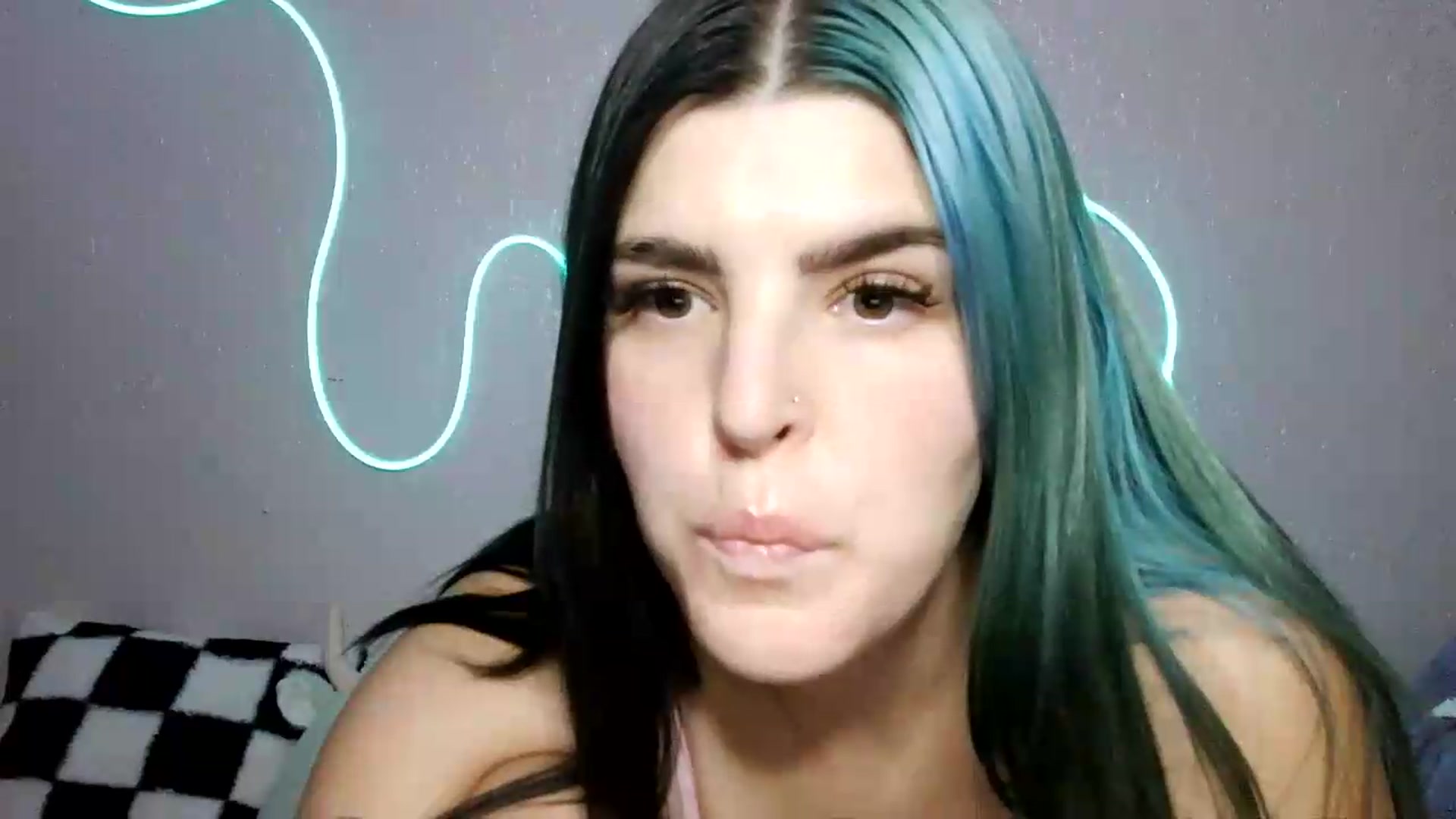 Gallery image thumbnail from Gothbaby_333x's myfreecams stream on, 08/19/2026, 18:05 image 16 of 20