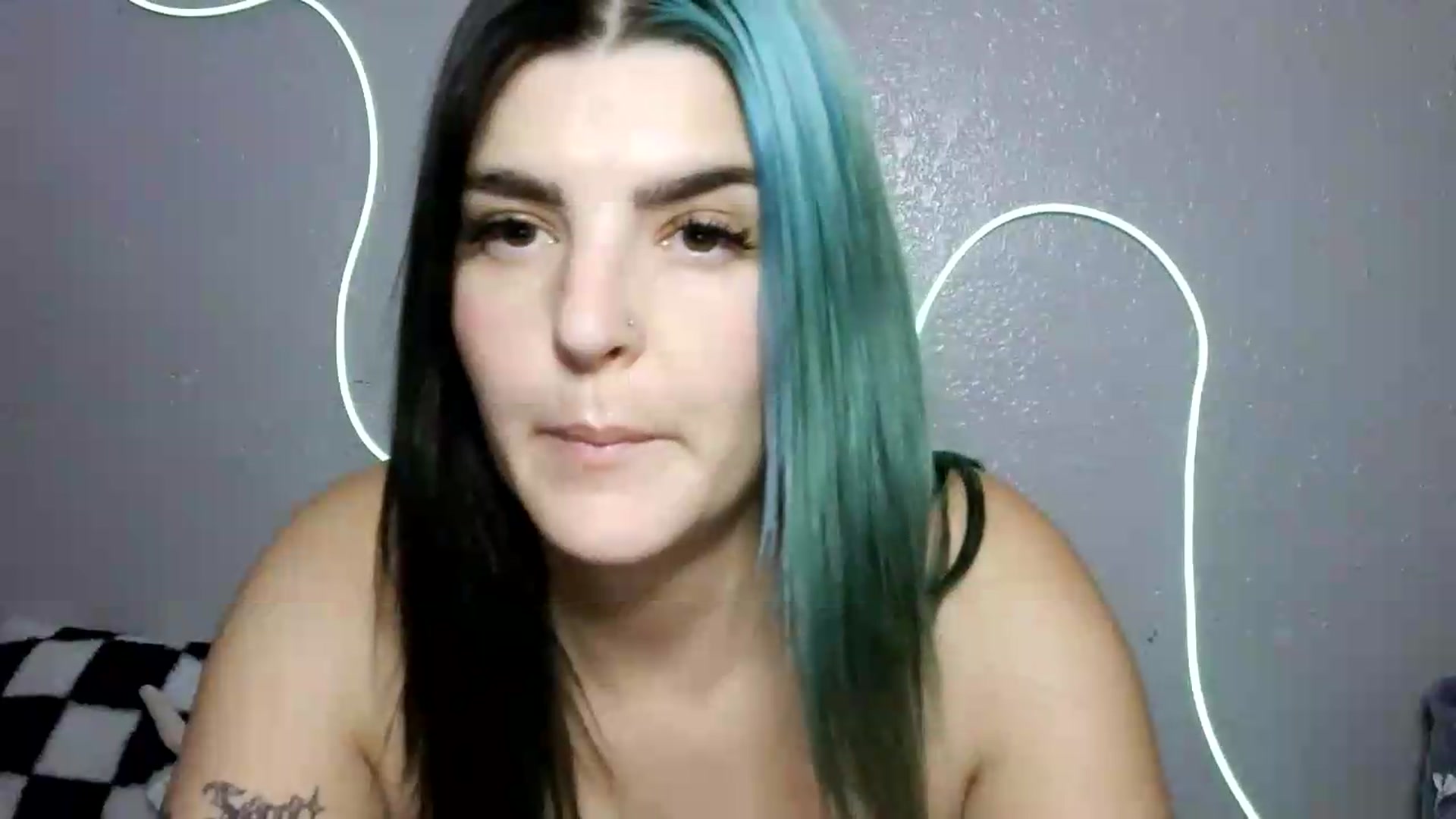 Gallery image thumbnail from Gothbaby_333x's myfreecams stream on, 08/19/2026, 18:50 image 20 of 20