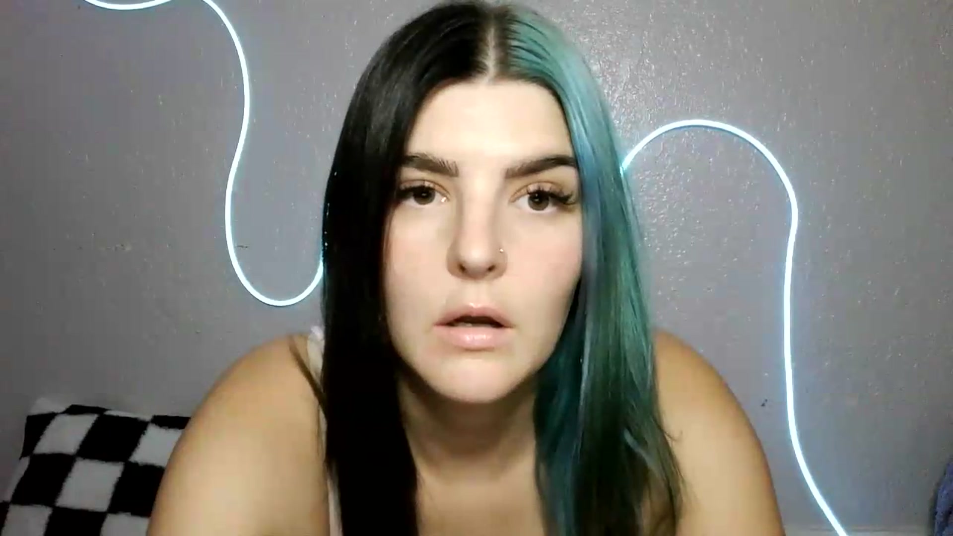 Gallery image thumbnail from Gothbaby_333x's myfreecams stream on, 08/19/2026, 18:50 image 5 of 20