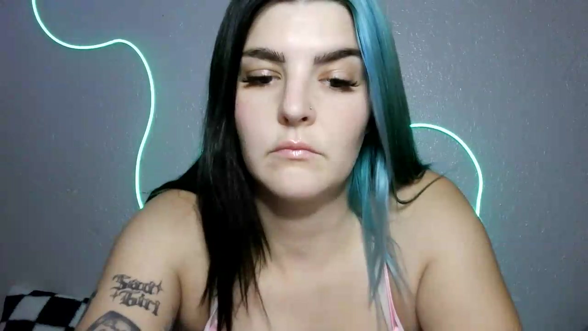 Gallery image thumbnail from Gothbaby_333x's myfreecams stream on, 08/19/2026, 18:50 image 13 of 20