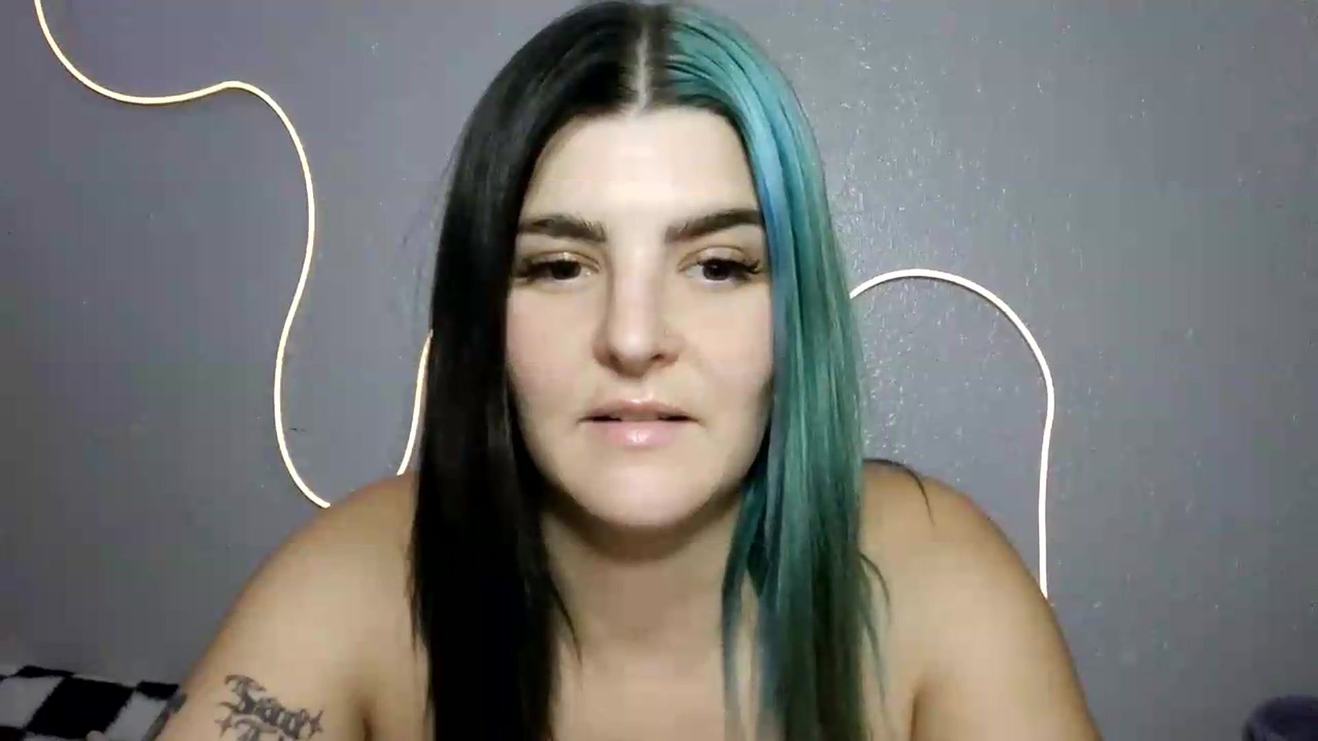 Gallery image thumbnail from Gothbaby_333x's myfreecams stream on, 08/19/2026, 20:03 image 10 of 20